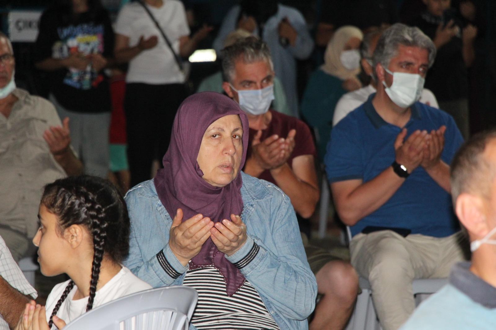 17 Ağustos depreminde yaşamını yitirenler törenlerle anıldı