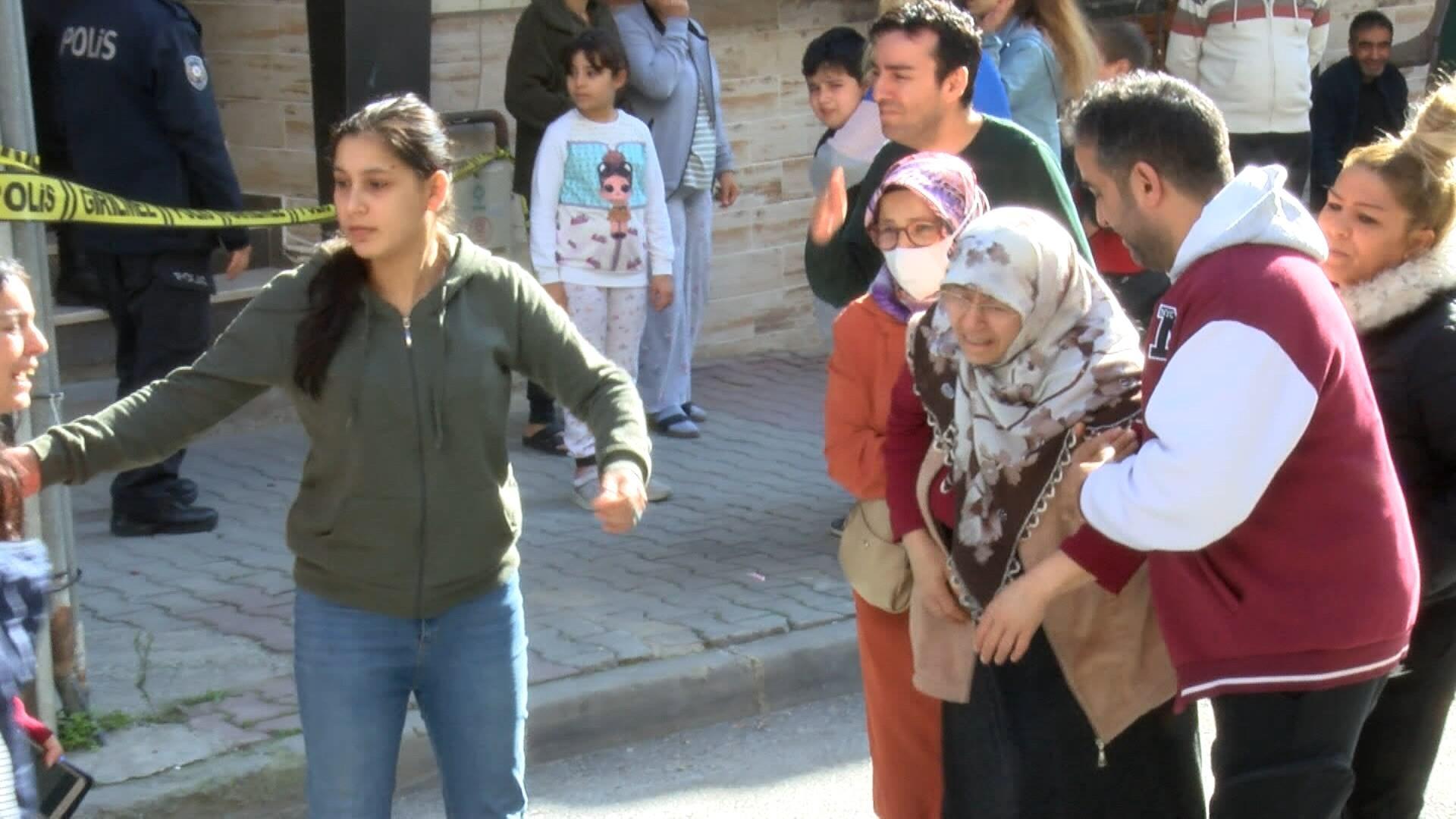 Küçükçekmecede kadın cinayeti