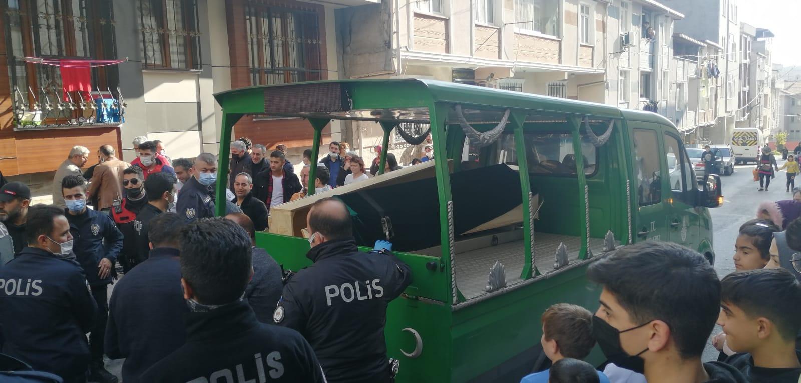 Küçükçekmecede kadın cinayeti