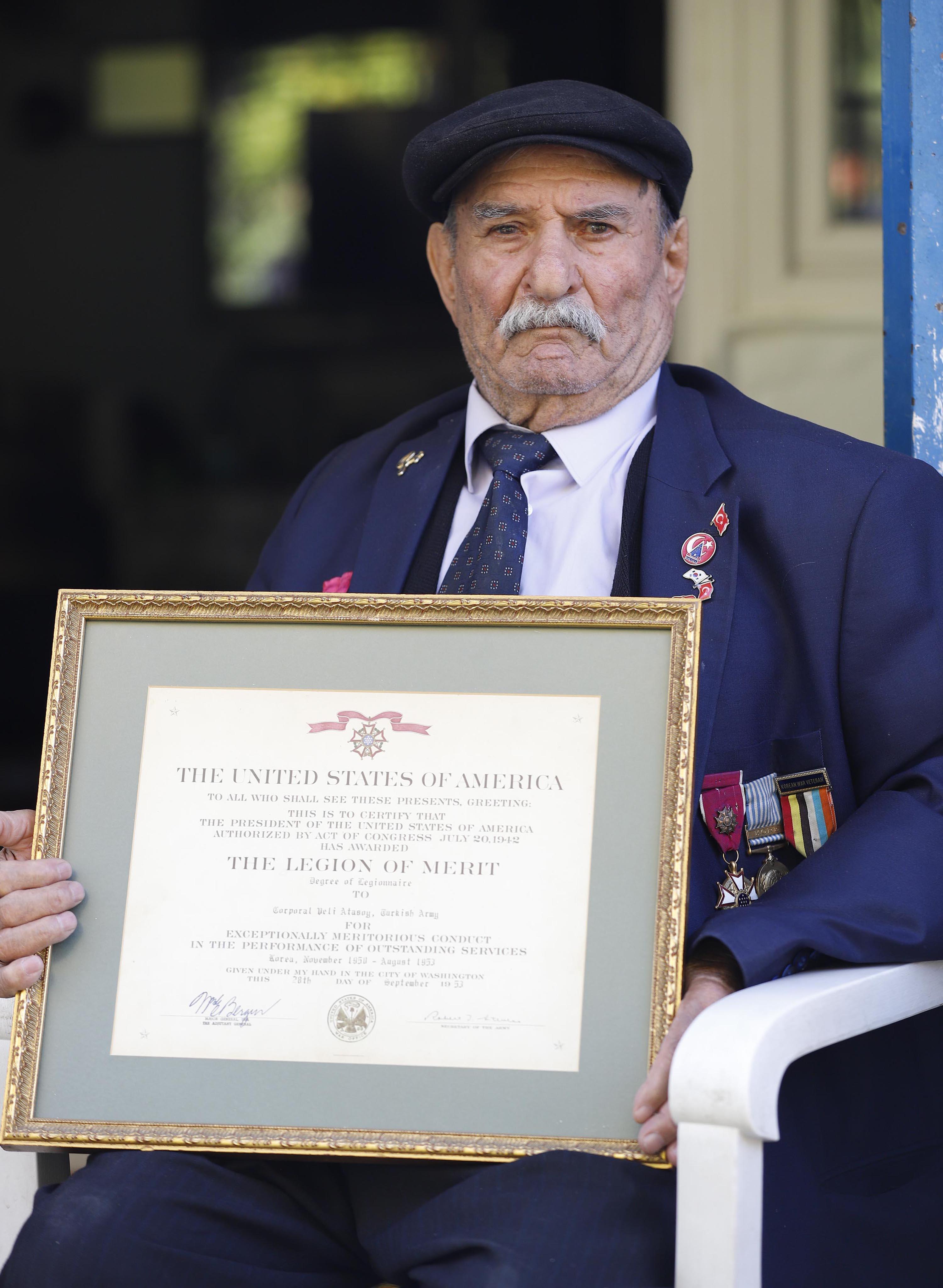 Üstün hizmet madalyalı gazi, tahliye etmesi istenen evinde yaşamını yitirdi