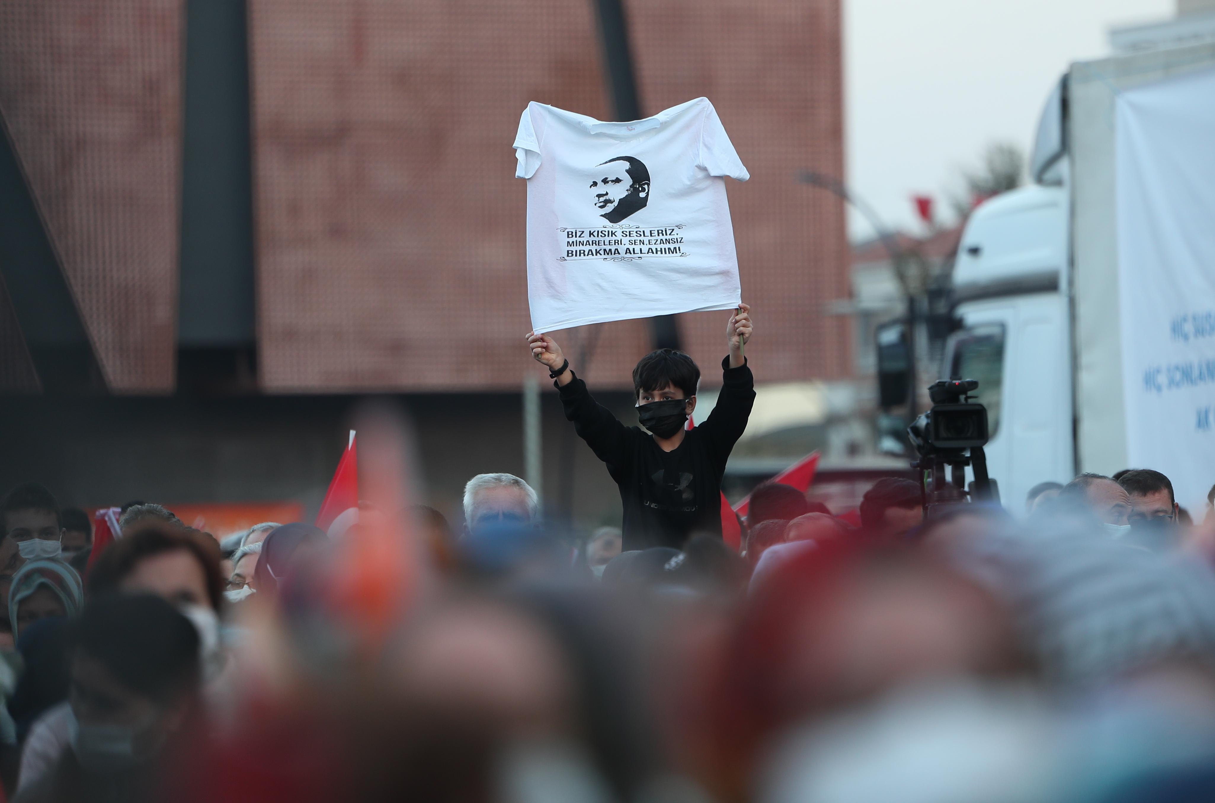 Erdoğandan Türkkana küfür tepkisi: Milletimiz sokağa çıkamaz hale getirecek