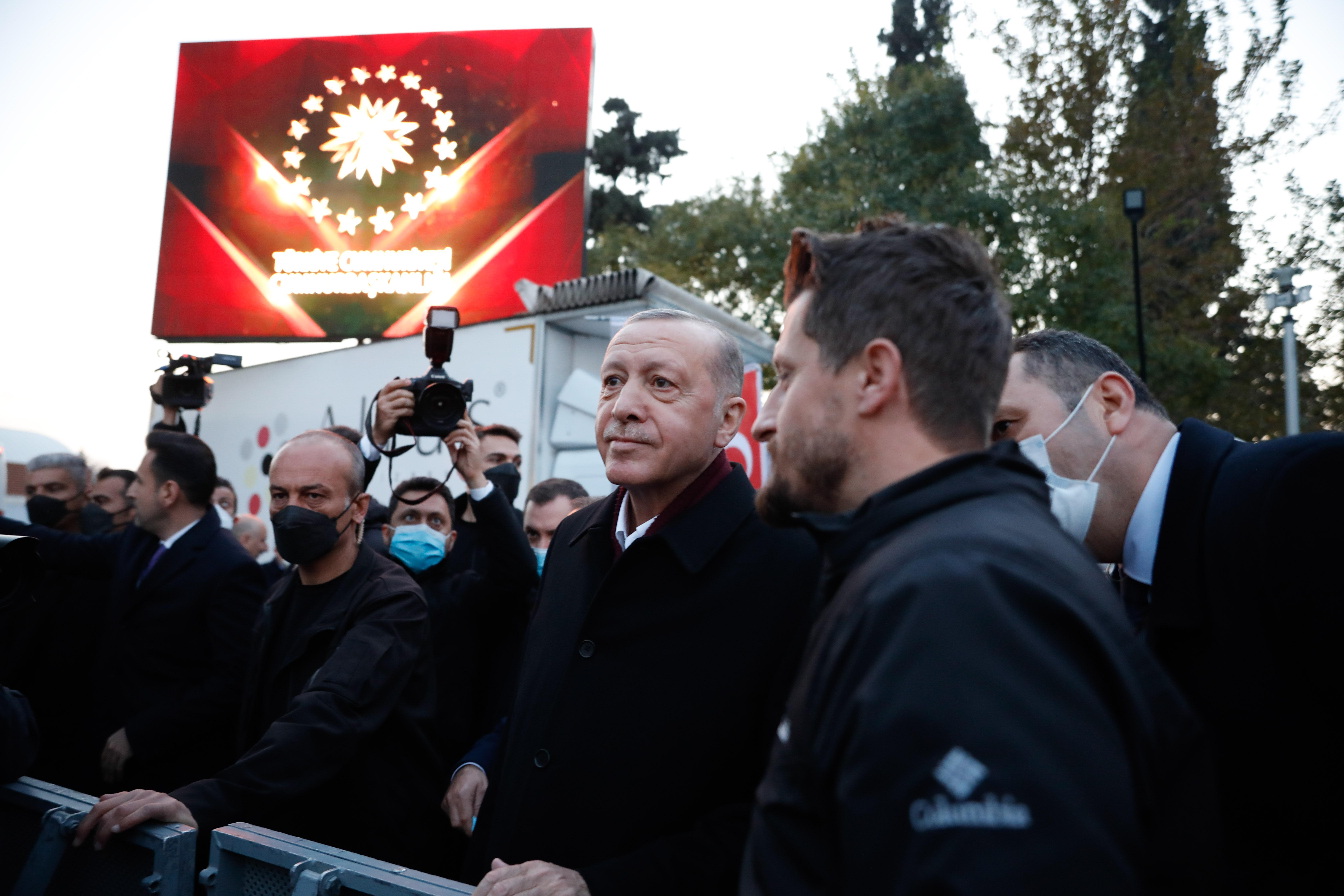 Erdoğandan Türkkana küfür tepkisi: Milletimiz sokağa çıkamaz hale getirecek