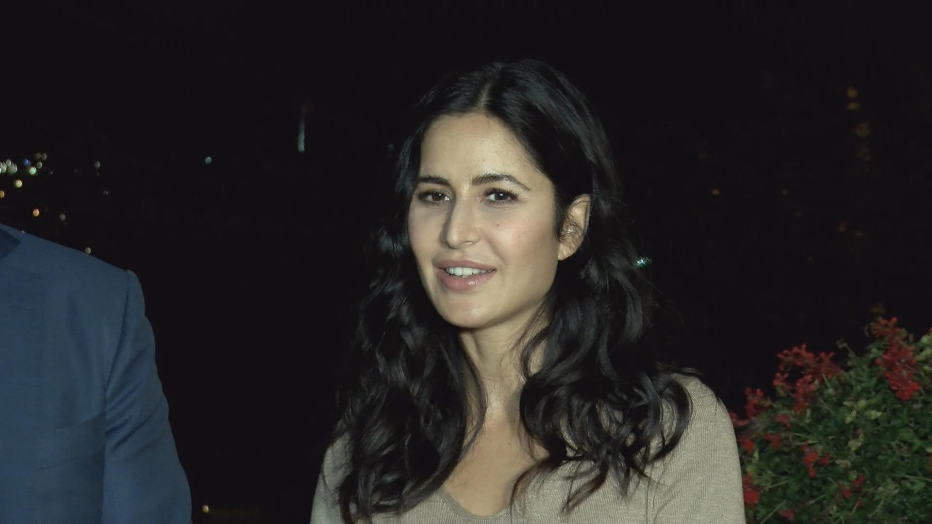 Bakan Ersoy, Bollywood sinemasının yıldızlarını Çırağan Sarayında konuk etti