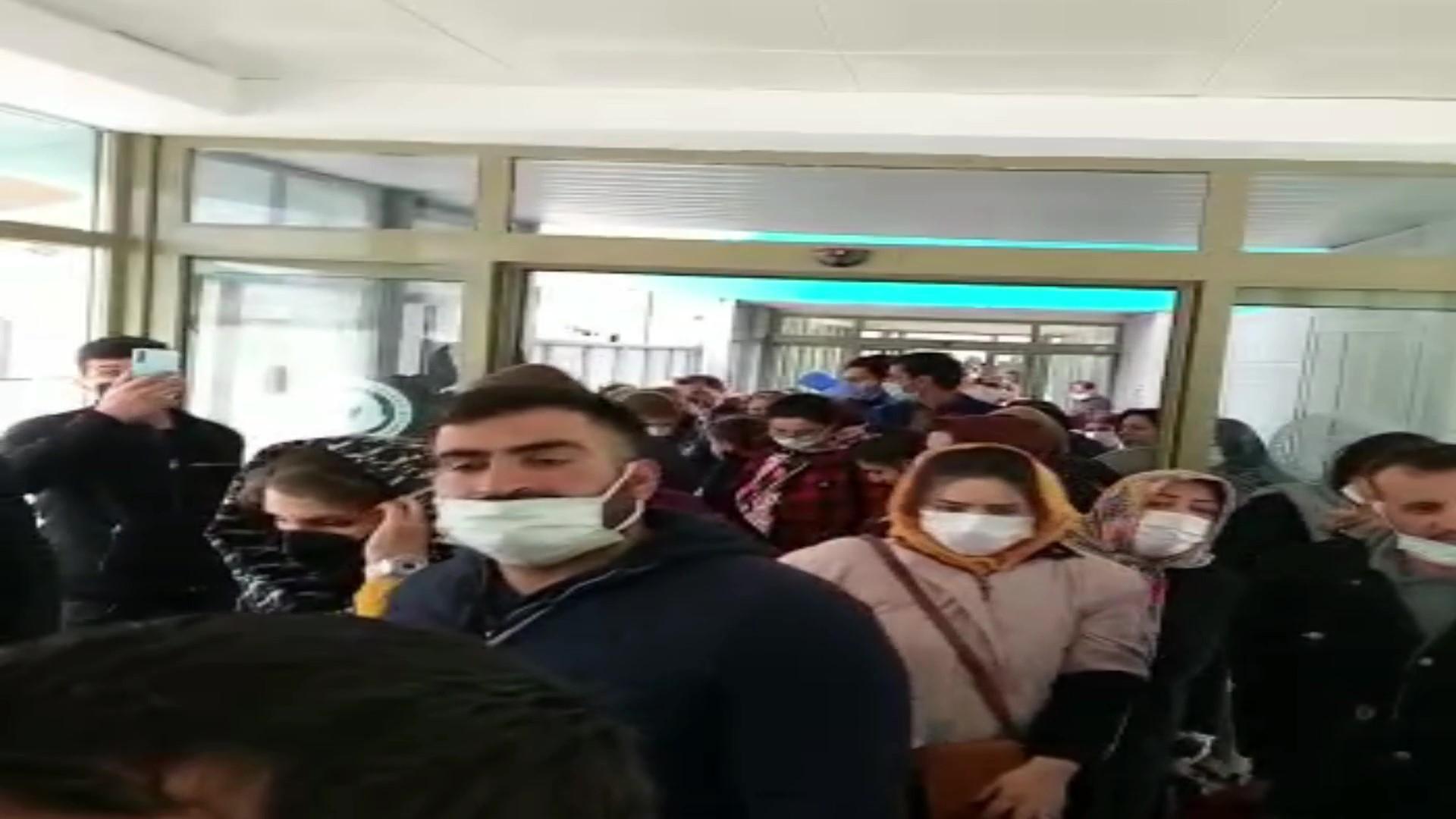 Kapıköy Sınır Kapısında Muhteşem Cuma yoğunluğu