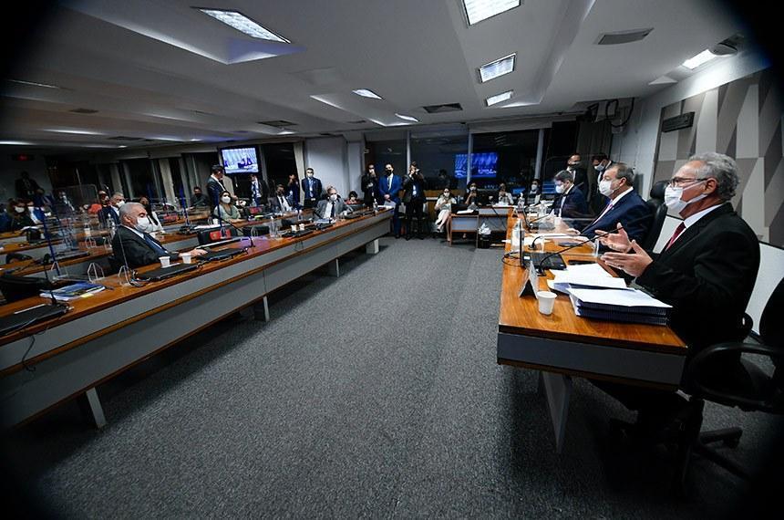 Brezilya Parlamentosu, Bolsonaro’yu 9 suçla itham eden raporu onayladı