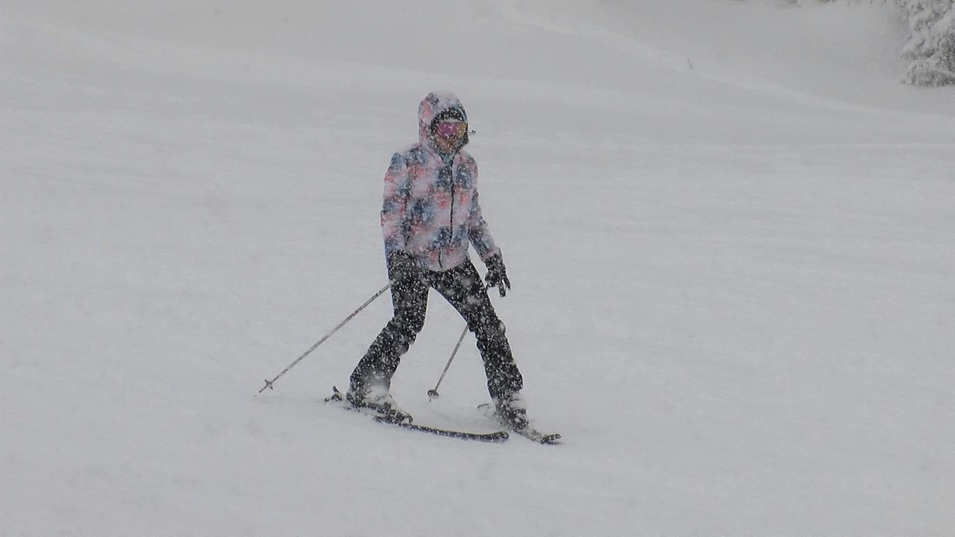 Sömestir tatilinin ilk gününde Uludağda kayak pistleri doldu