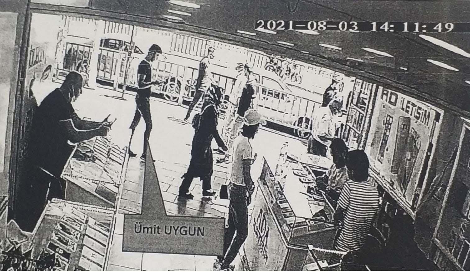 Ümitcan Uygun, rehberinden Esrayı silmiş