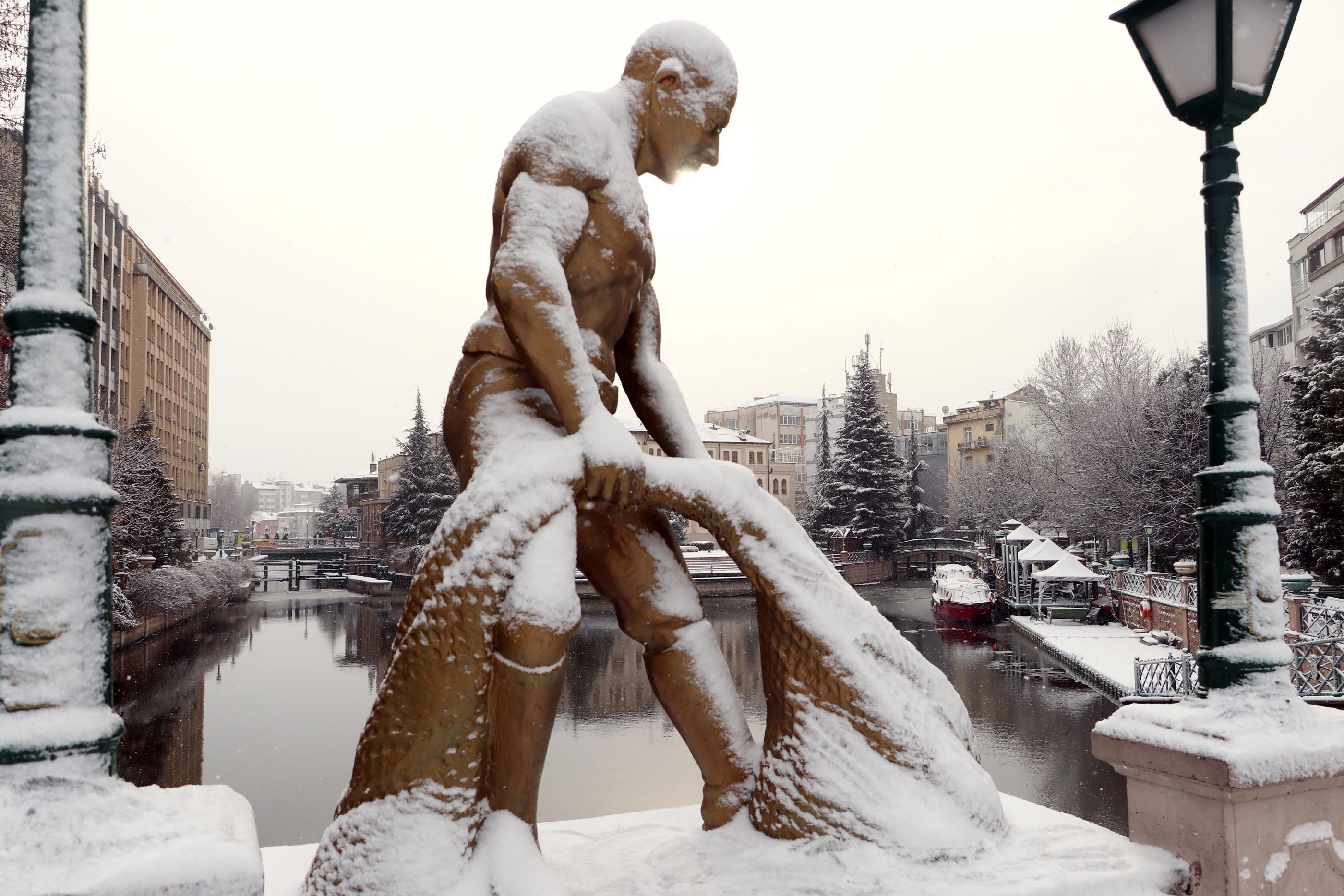 Eskişehirde kar yağışı