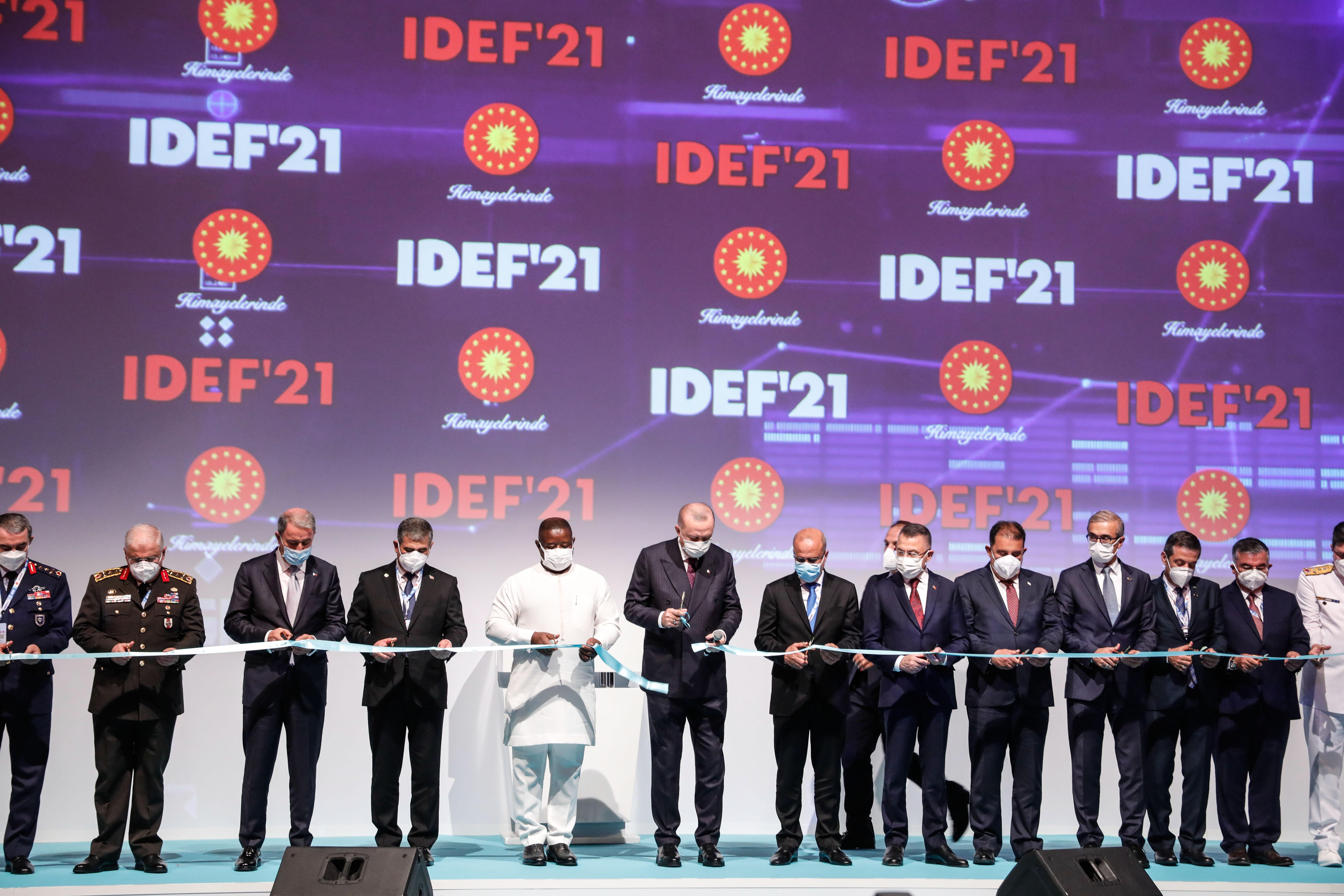 Cumhurbaşkanı Erdoğan IDEF21de konuştu