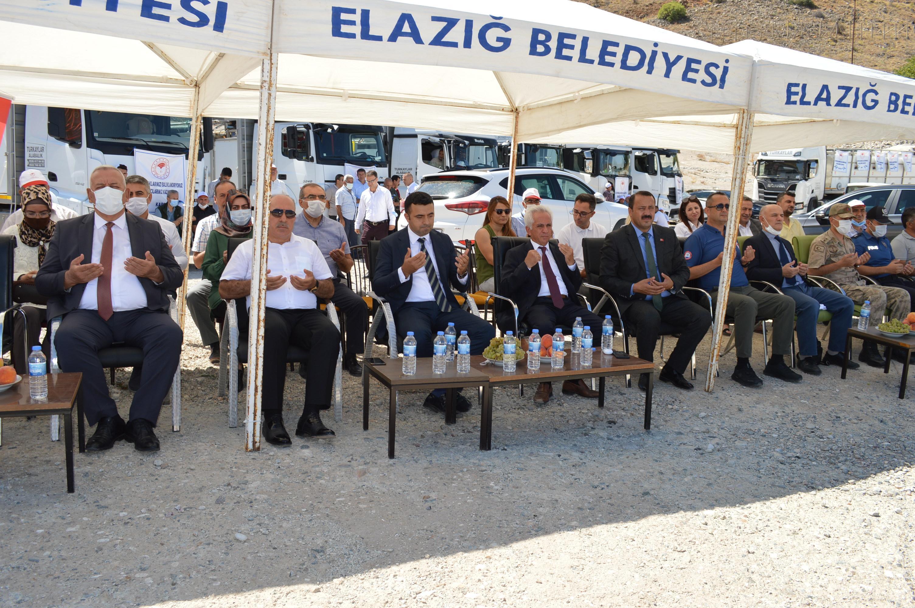 Elazığda üretilen 12 milyon sazan yavrusu 17 kente gönderildi
