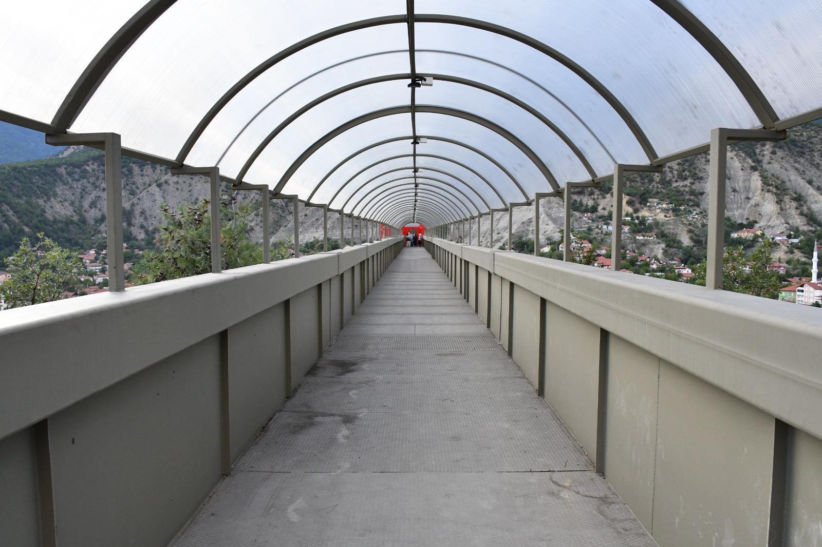 Karabükte 3 mahalle, kule asansörle birbirine bağlandı