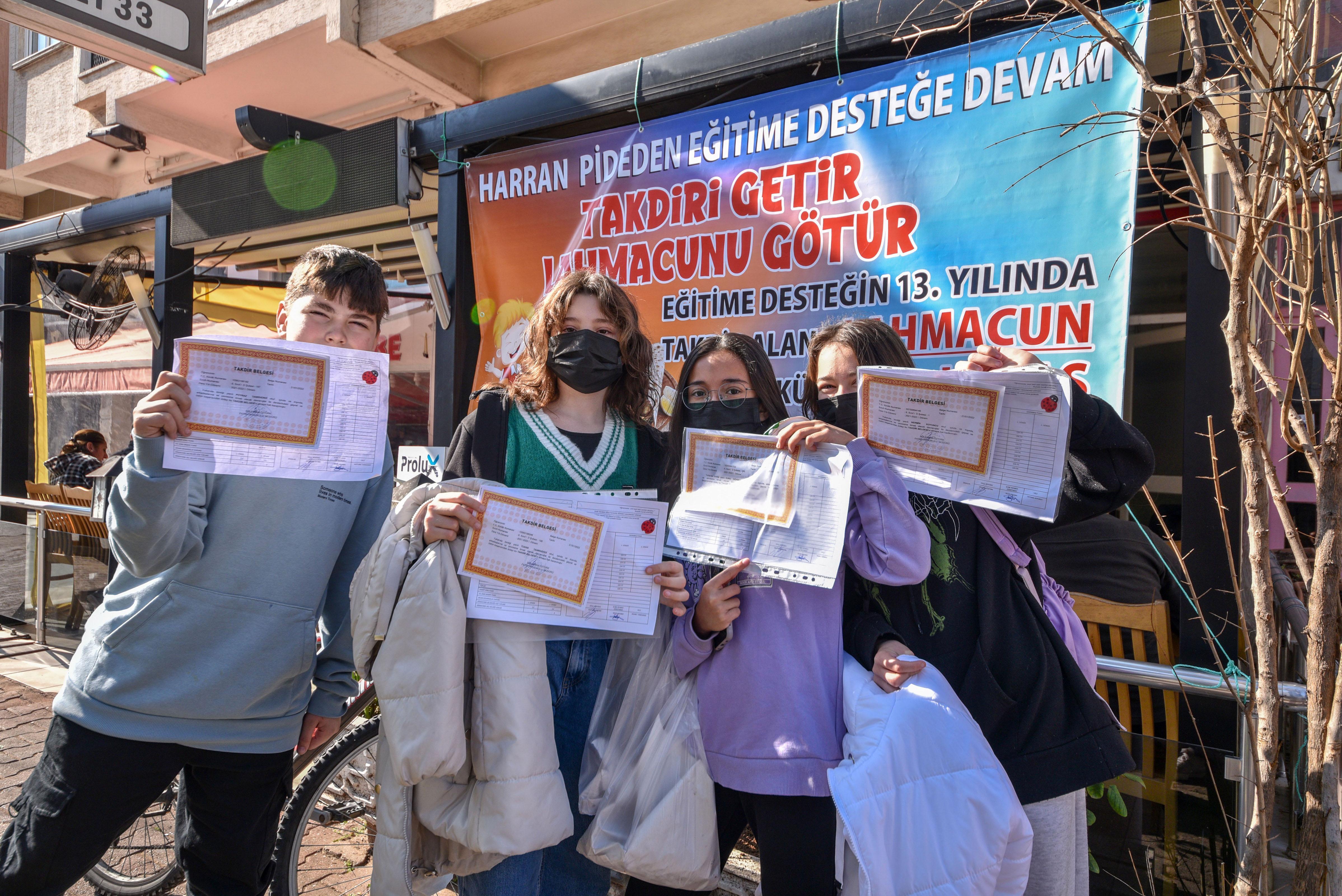 Takdir alan öğrencilere bedava lahmacun