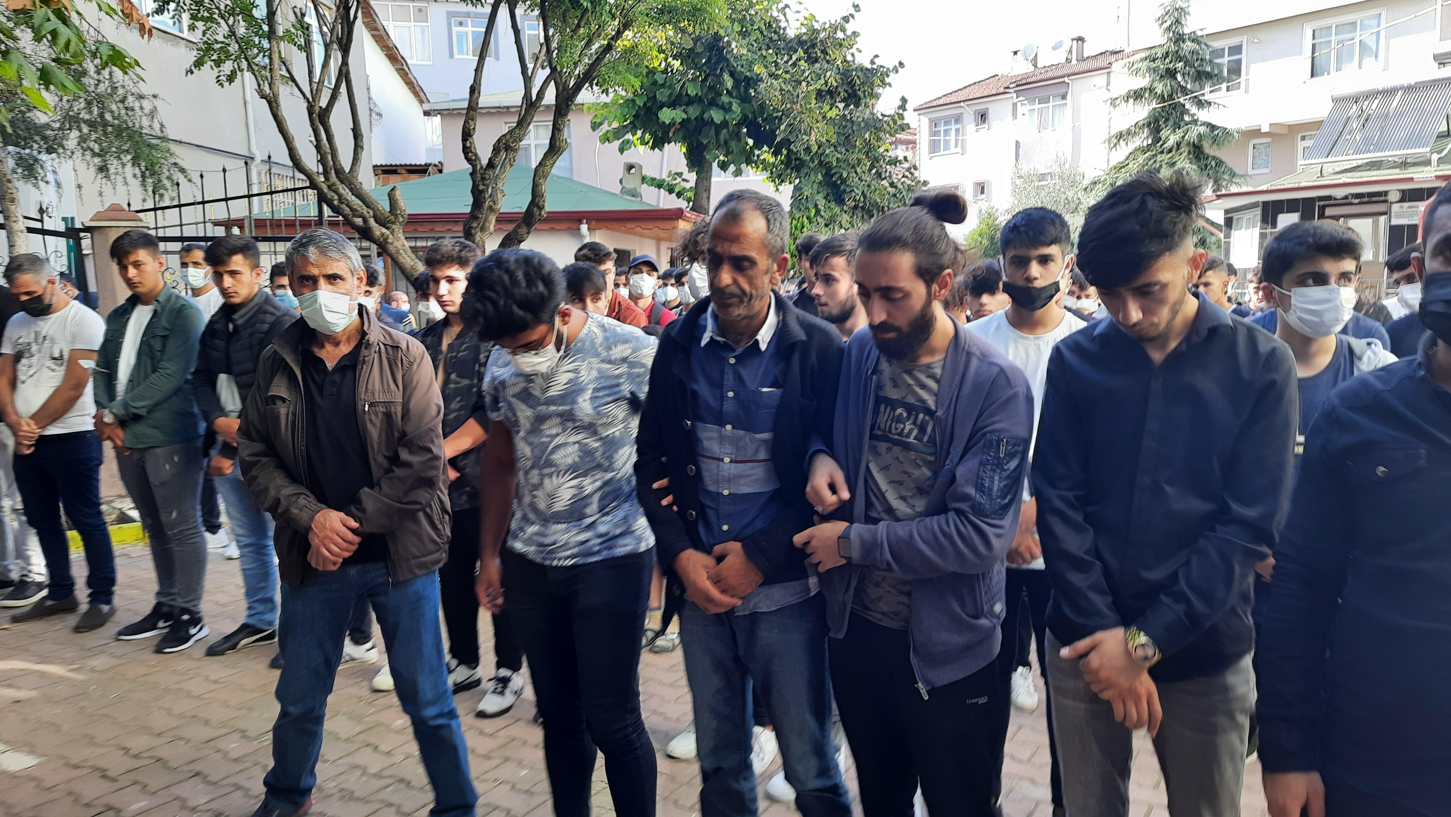 Rögar kapağının yanları doldurulmadı, motosikletli kurye Muhammet Talha kazada öldü