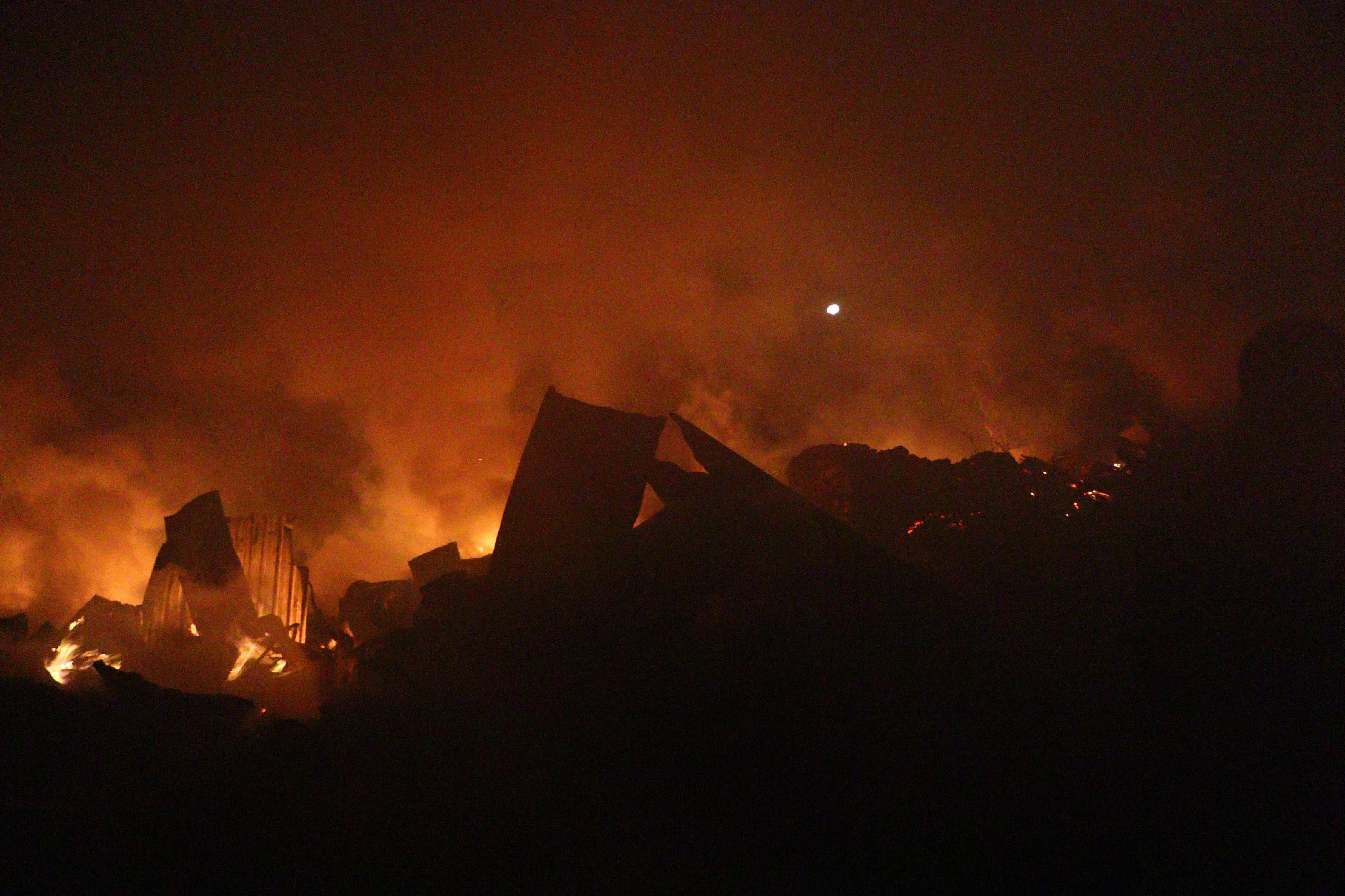 Ankarada köyde çıkan yangında 8 ev kül oldu