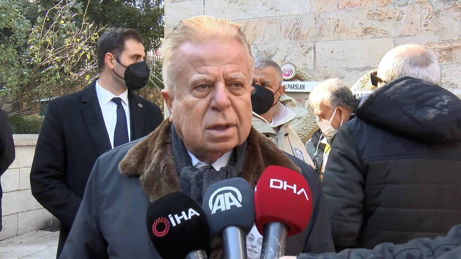 Flash TVnin kurucusu Ömer Ziya Göktuğ toprağa verildi