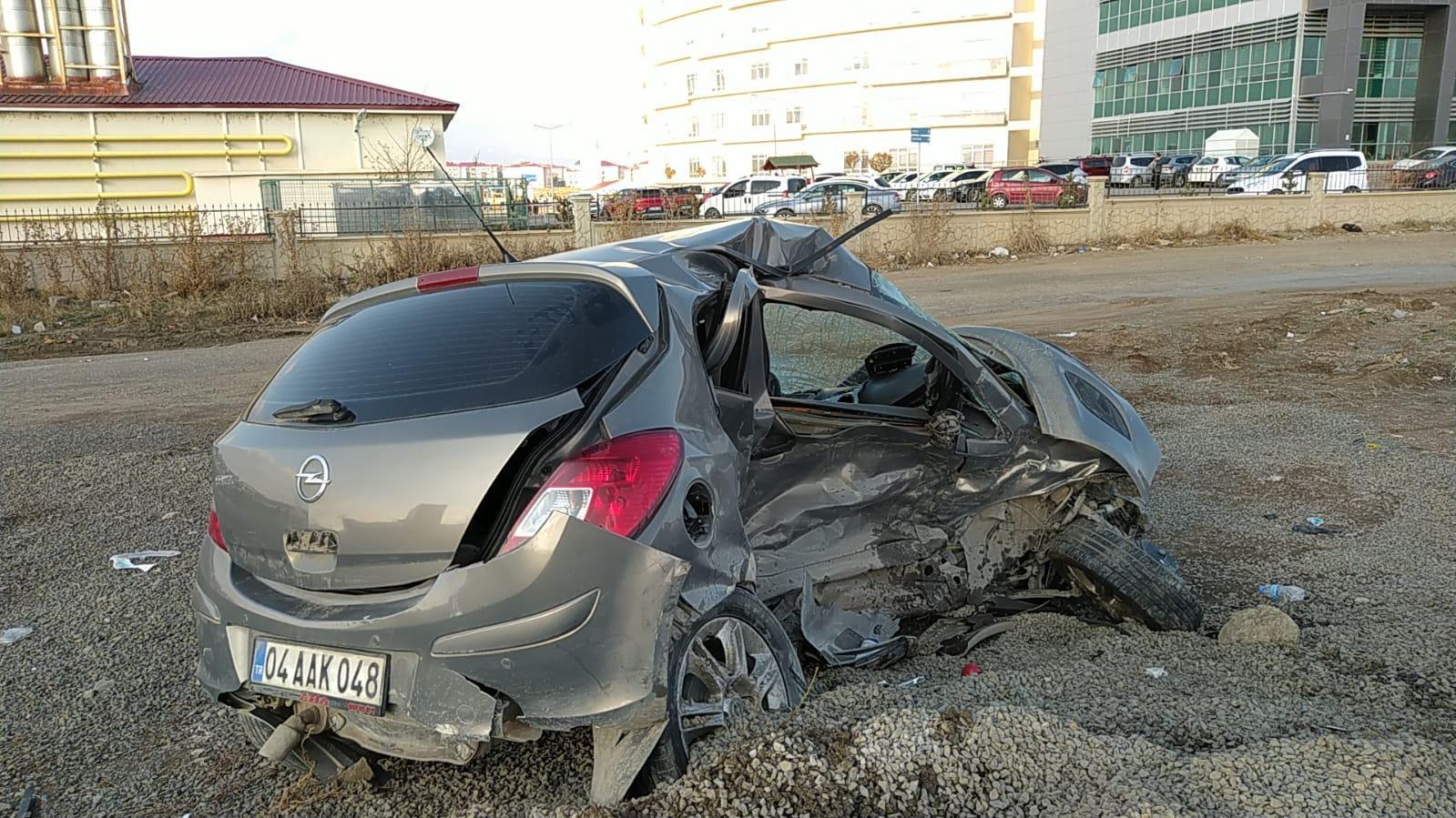 Ağrıda otomobiller çarpıştı; 4 aylık hamile Elif öldü, 3 kişi ağır yaralı