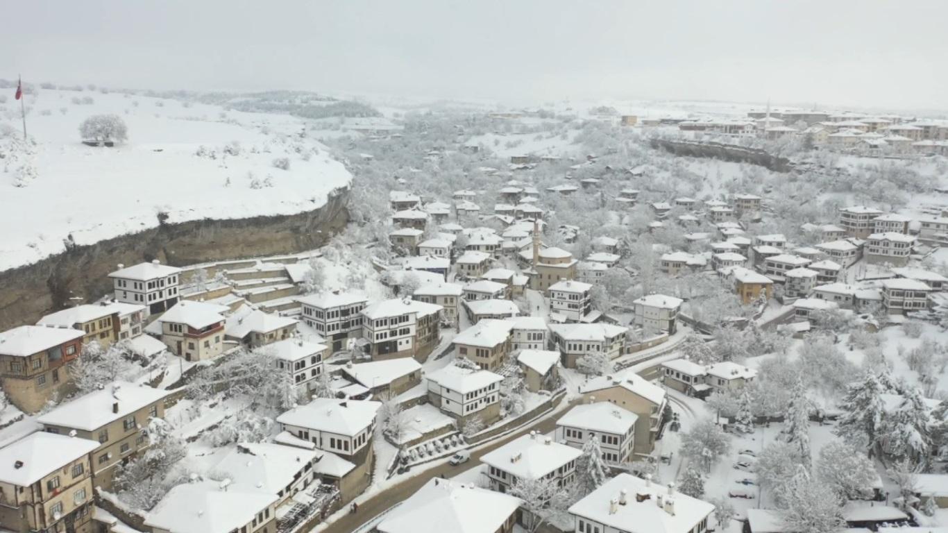 Safranbolu’da beyaz güzellik