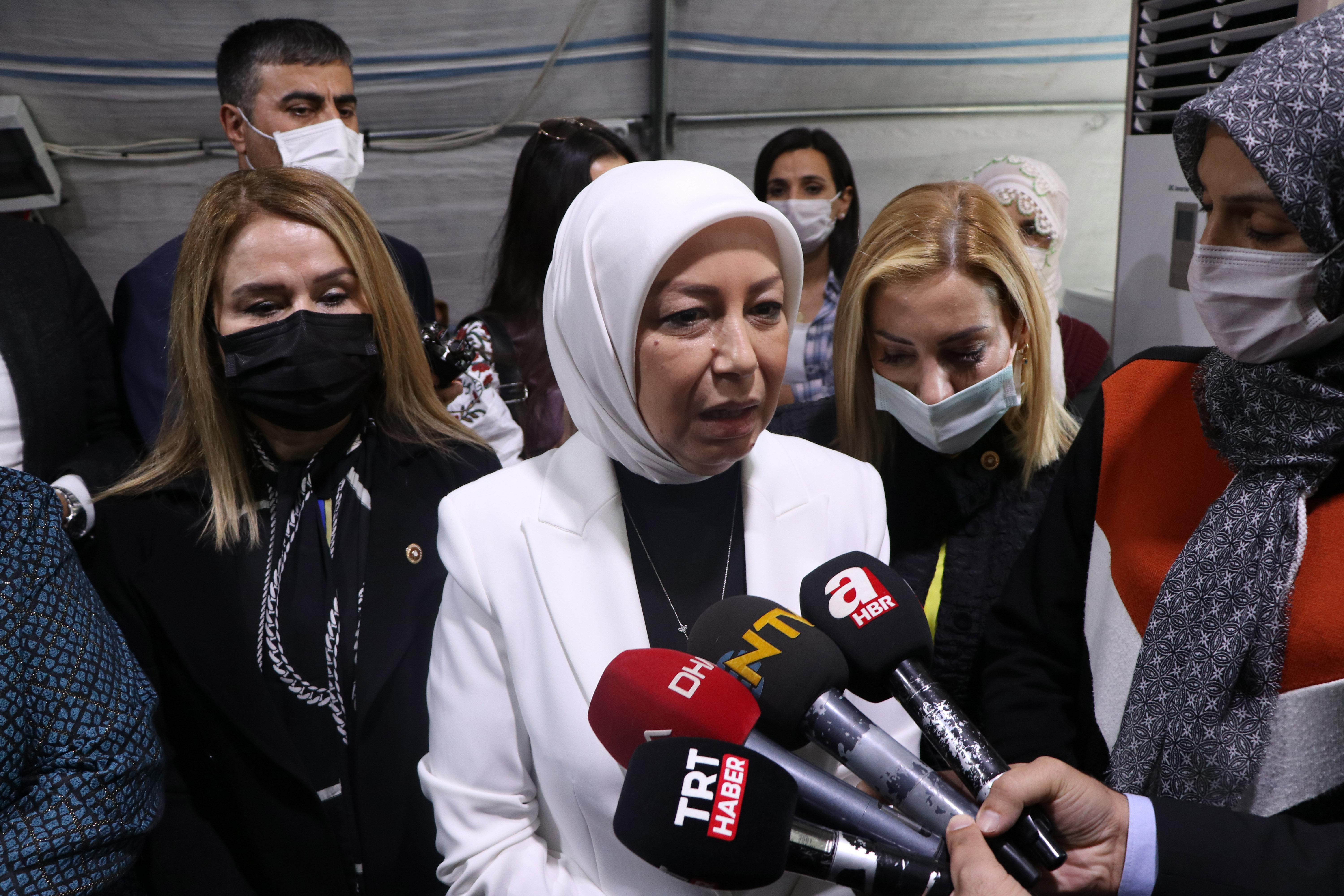 AK Partili Çalık: Diyarbakıra gelip, bu çadıra gelmeyeni şiddetle kınıyorum