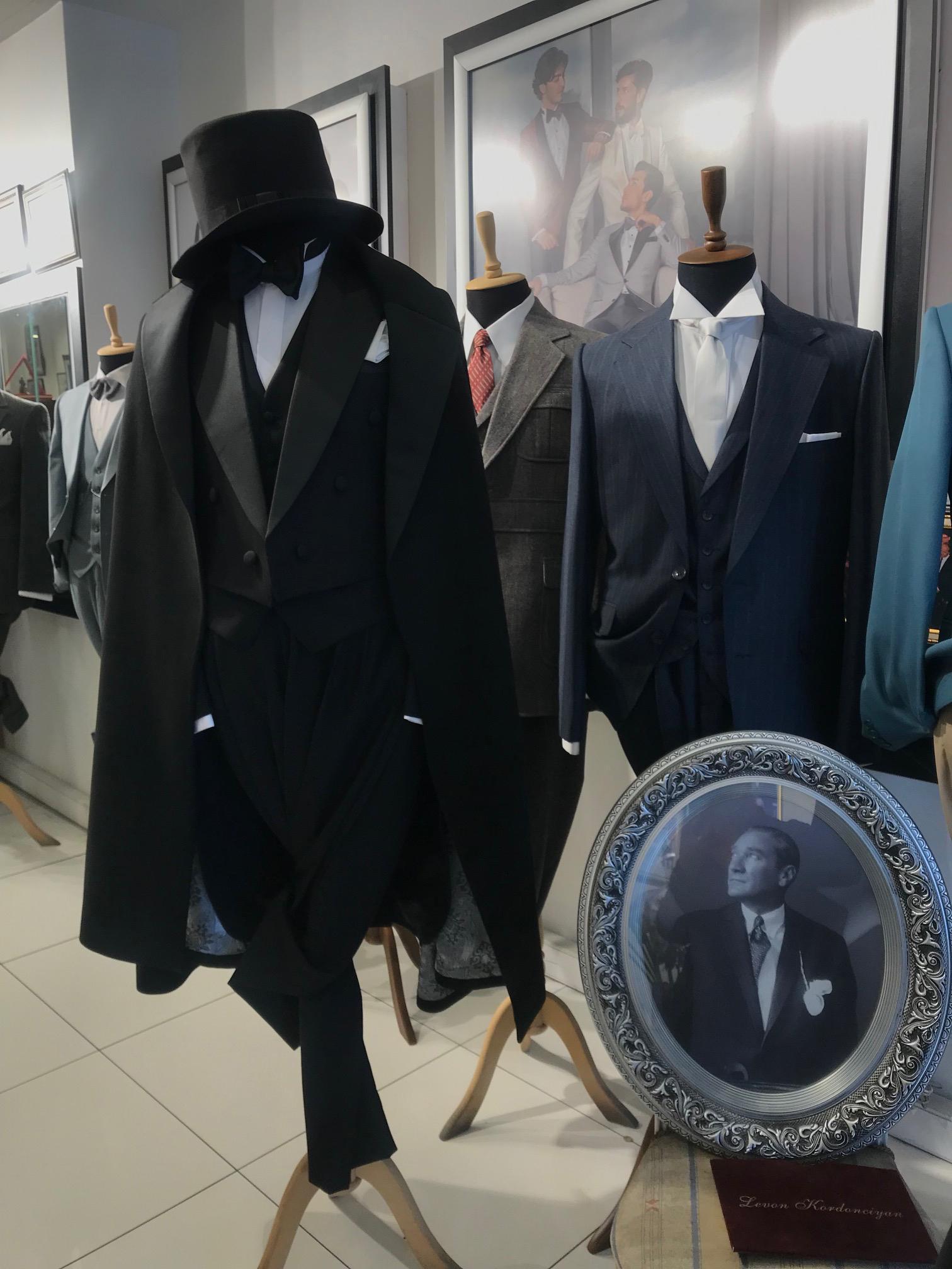 Atatürkün kıyafetlerini yıllar sonra tekrar dikti