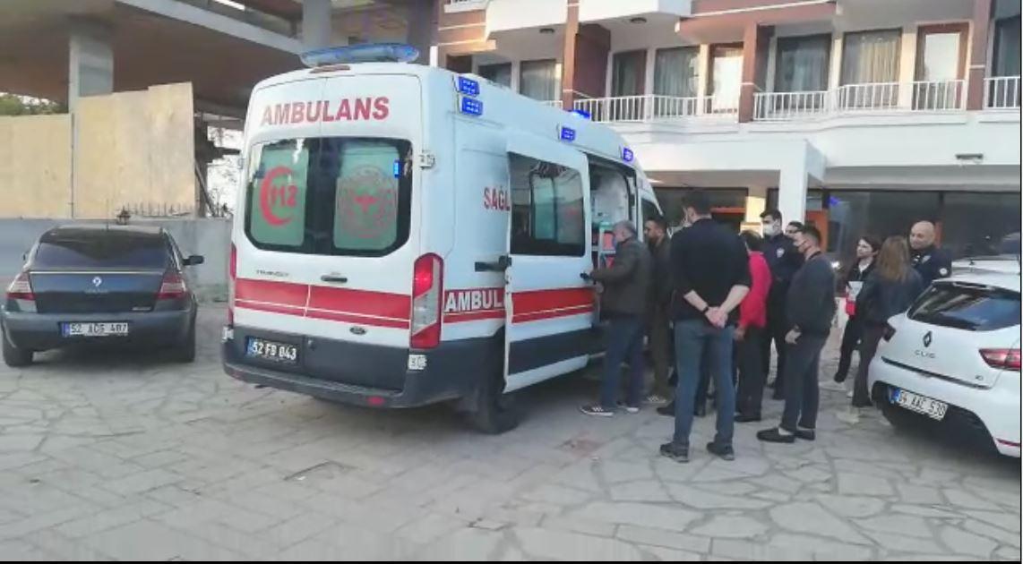 Sosyal medya fenomenliği için yola yatıp, denize atlamış