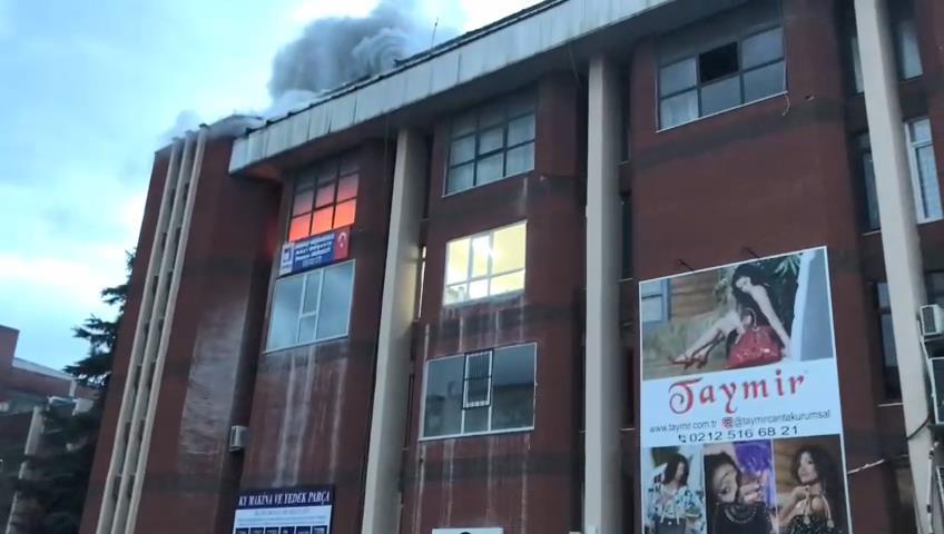 Aykosan Sanayi Sitesinde eski mescitte yangın