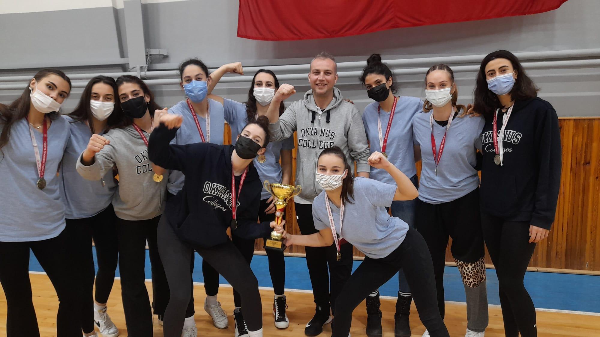 Okyanus Kolejlerinden basketbol ve voleybolda büyük başarı