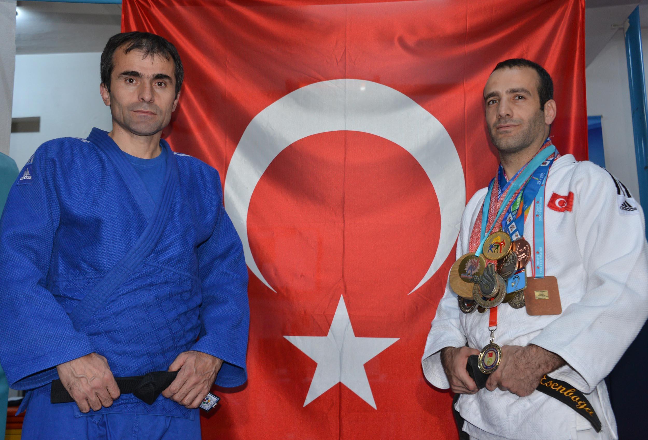 İşitme engelli Erkan, judoda 10 yılda madalyalara ambargo koydu