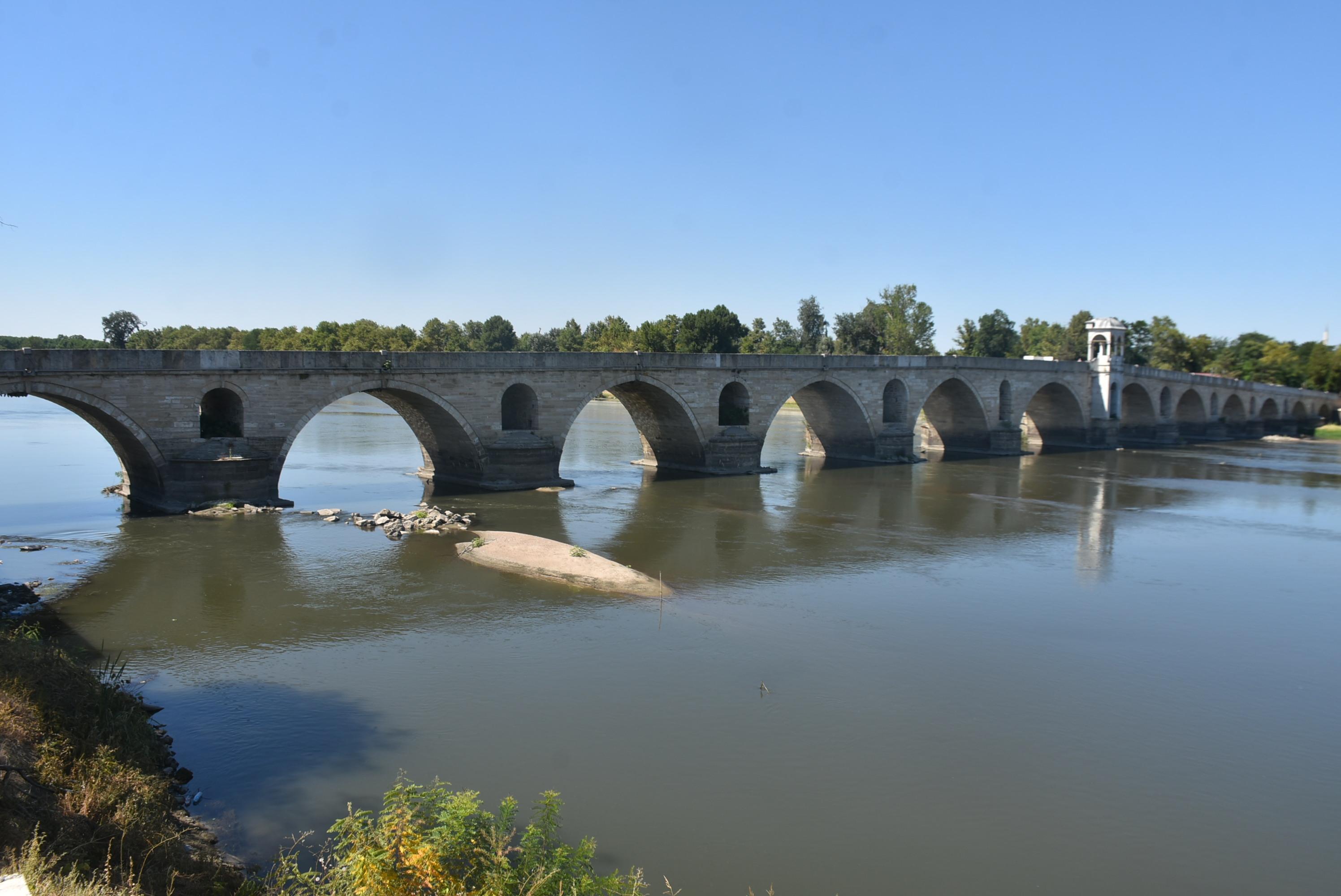 Edirnenin tarihi köprüleri, asırlardır sellere direniyor