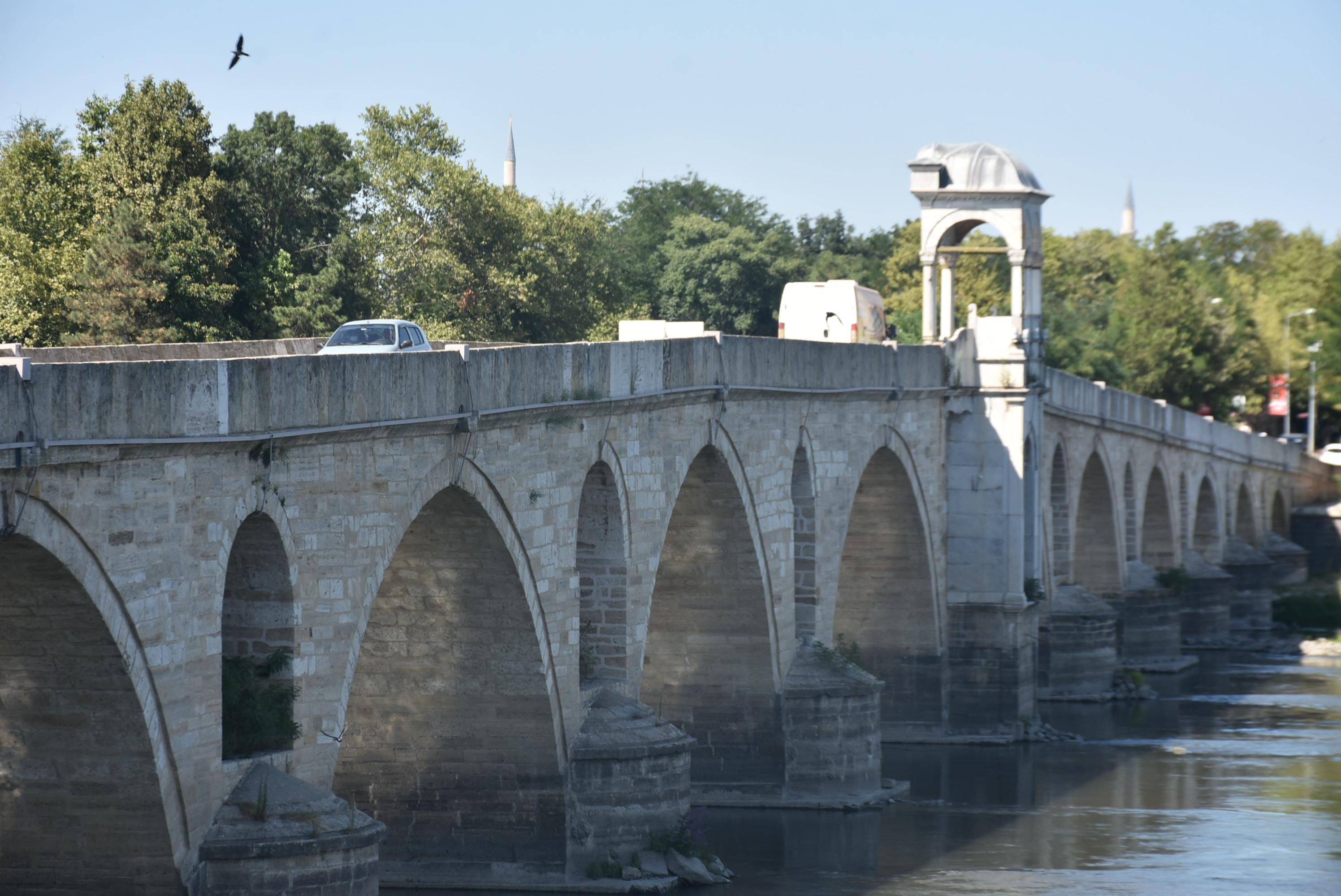 Edirnenin tarihi köprüleri, asırlardır sellere direniyor