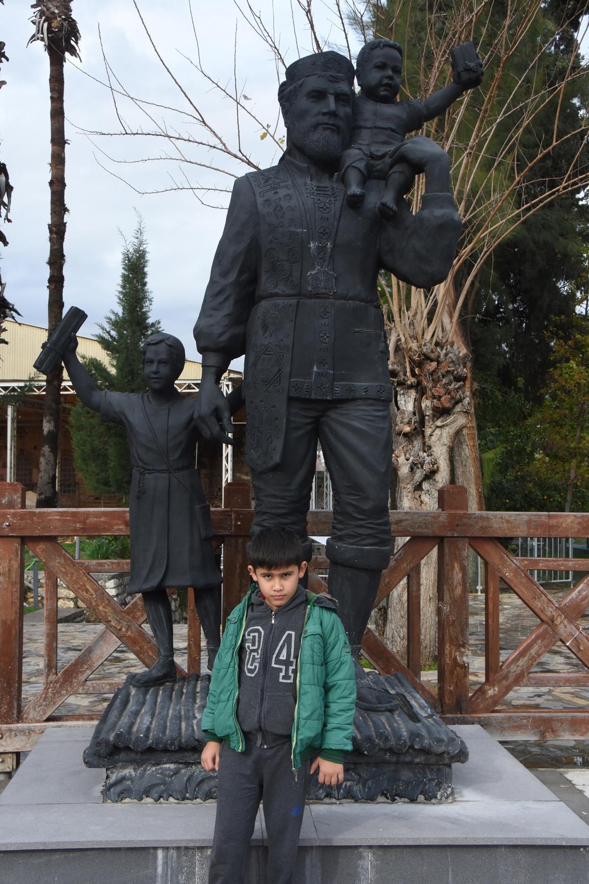 Akdenizli Noel Baba heykeli, 5 yıl sonra yeniden yerinde