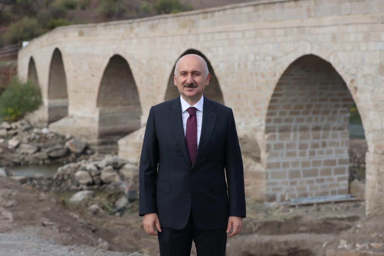 Bakan Karaismailoğlundan tarihi Develioğlu Köprüsünde inceleme