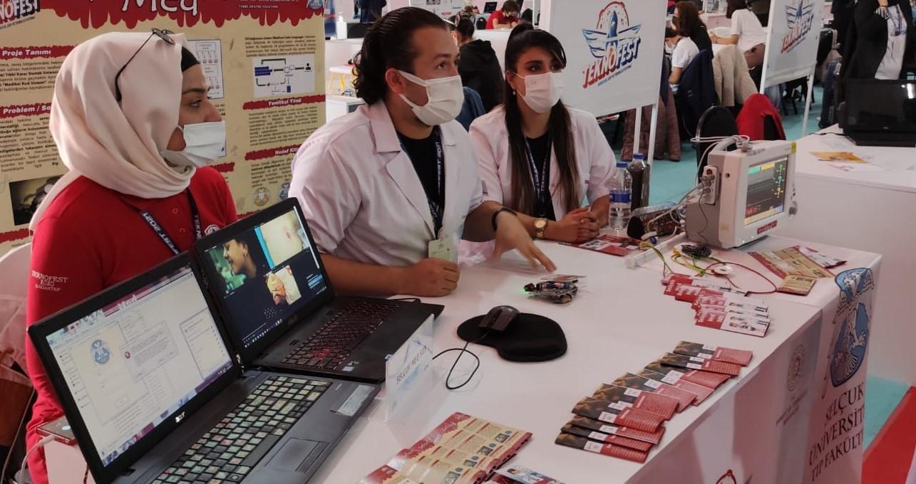 Tıp öğrencileri, yapay zekayla savaş ortamındaki hastalara tanı koyabiliyor