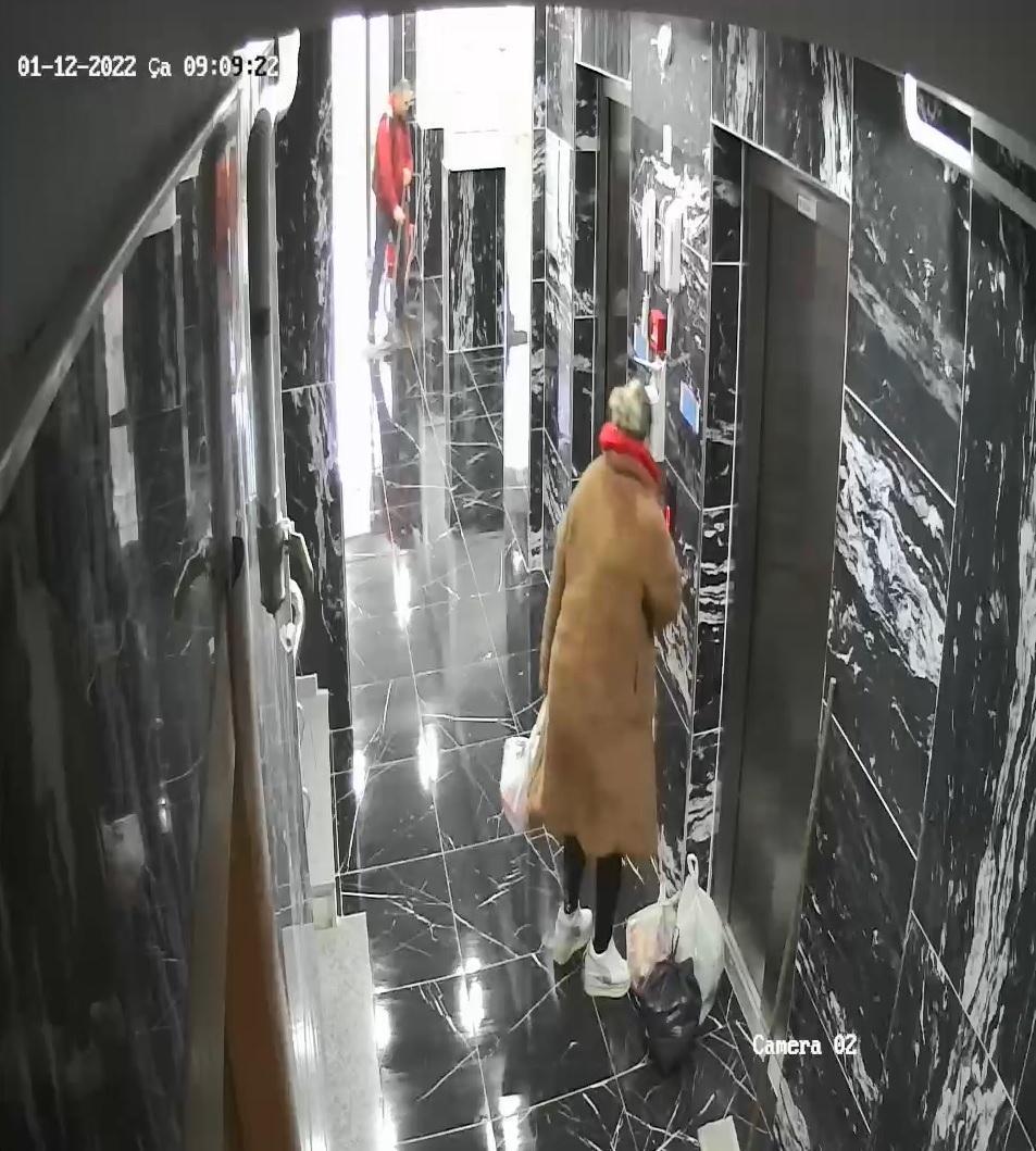 Eski eşinin üzerine yanıcı madde döküp yaktığı Elvan, ağır yaralandı