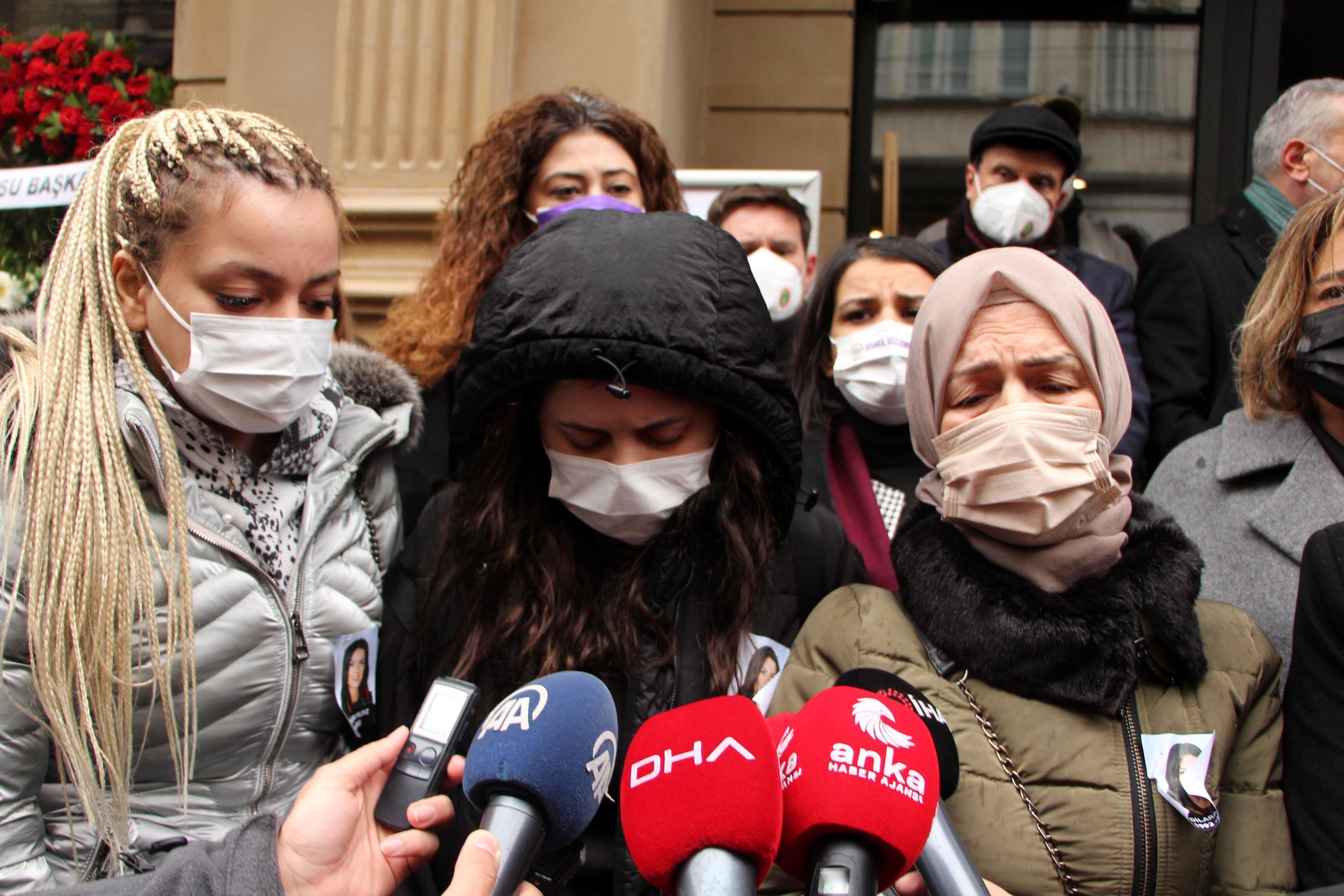 Tuzlada öldürülen Avukat Dilara Yıldız için İstanbul Barosu önünde tören