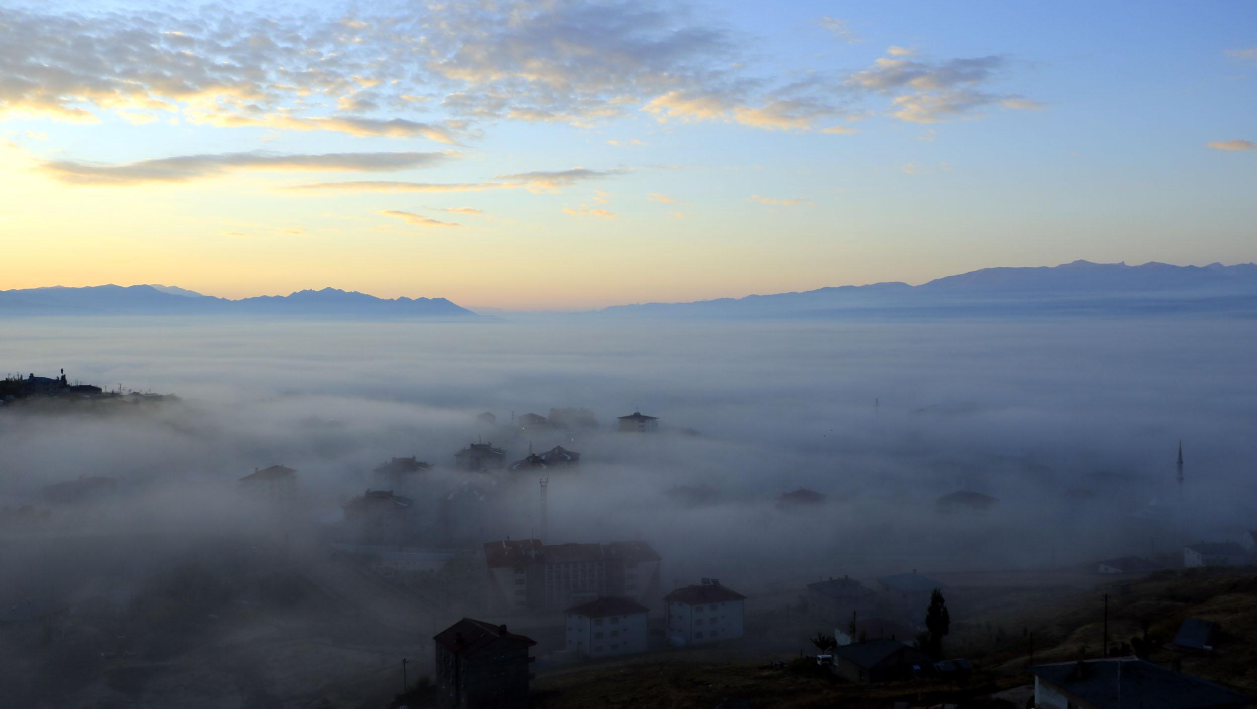Heavy fog blankets Yuksekova and Corlu in Turkey