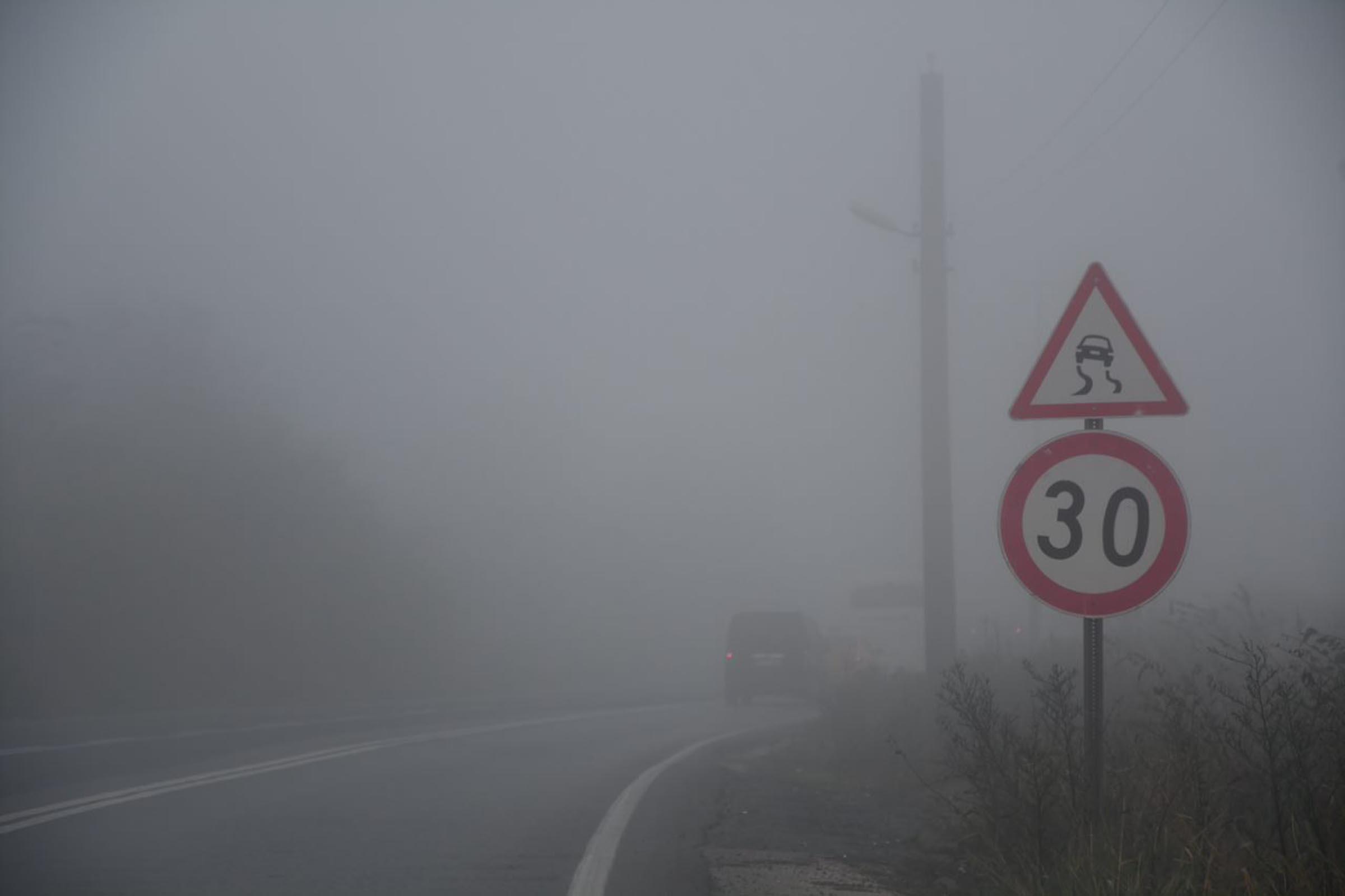 Heavy fog blankets Yuksekova and Corlu in Turkey