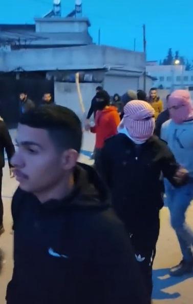 Kendilerini 515 Haşimi olarak tanıtan Suriyelilerin bıçaklı yürüyüşüne 20 sınır dışı