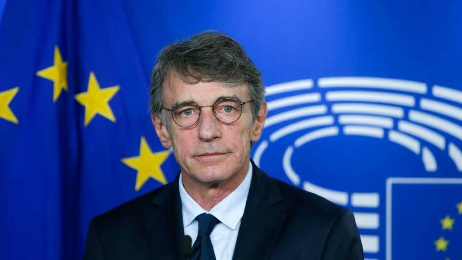 Avrupa Komisyonu: Sassoli’nin anısına bayraklar yarıya indirildi