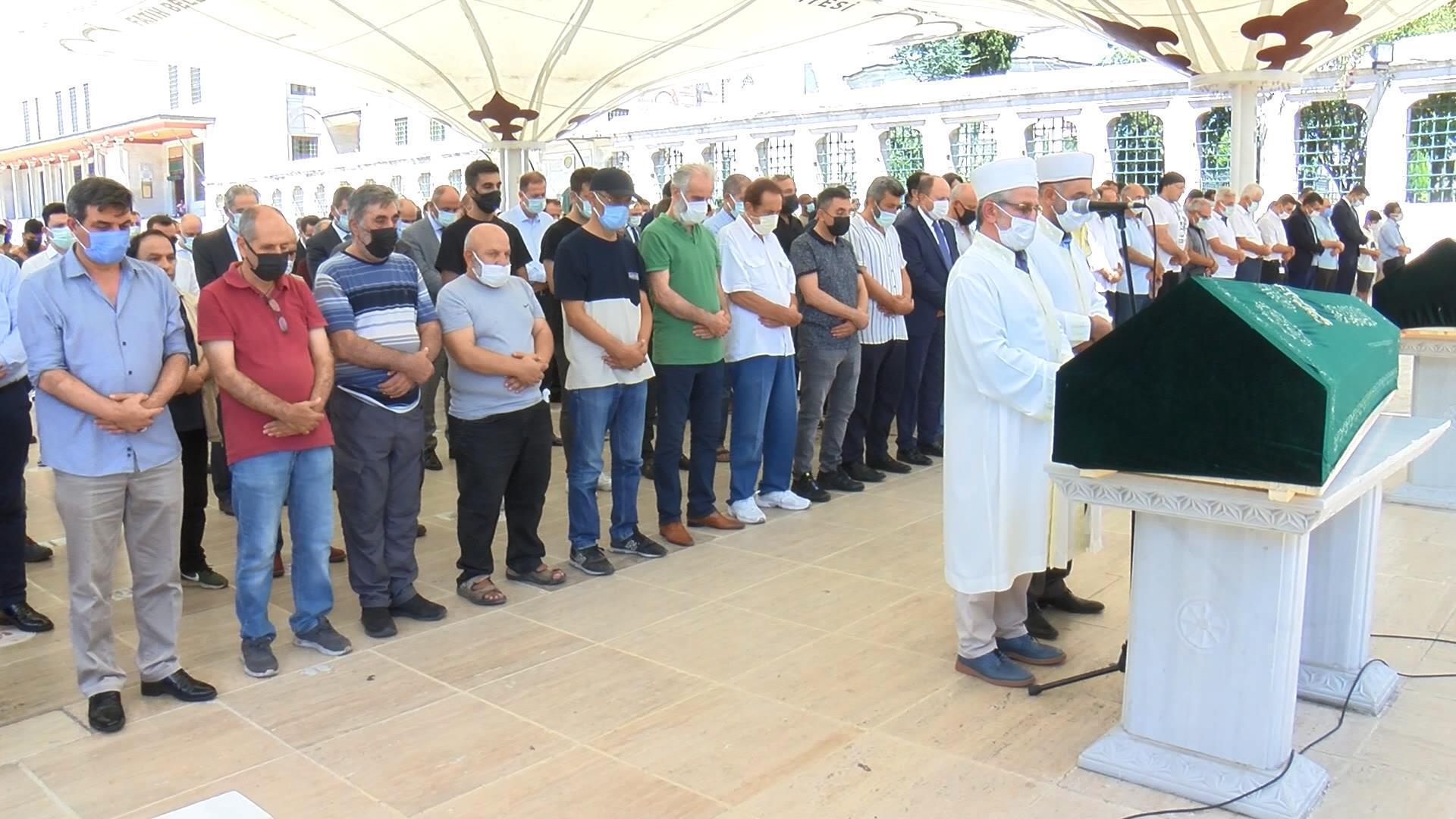 Yeşilçam Oyuncusu Ali İnce son yolculuğuna uğurlandı