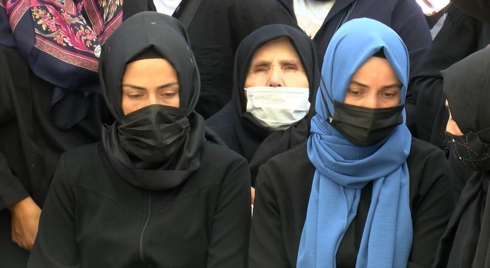 Kastamonuda selde yaşamını yitiren ikizler son yolculuğuna uğurlandı