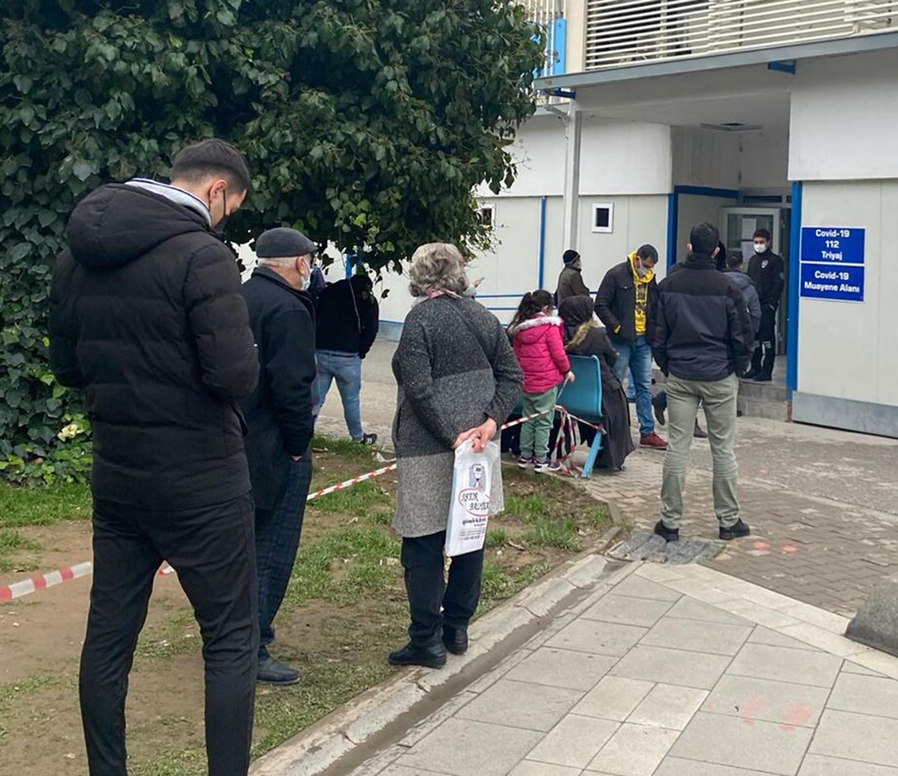 Prof. Dr. Sipahi: İzmirde en yüksek vaka rakamlarının yüzde 25 üzerine çıkıldı