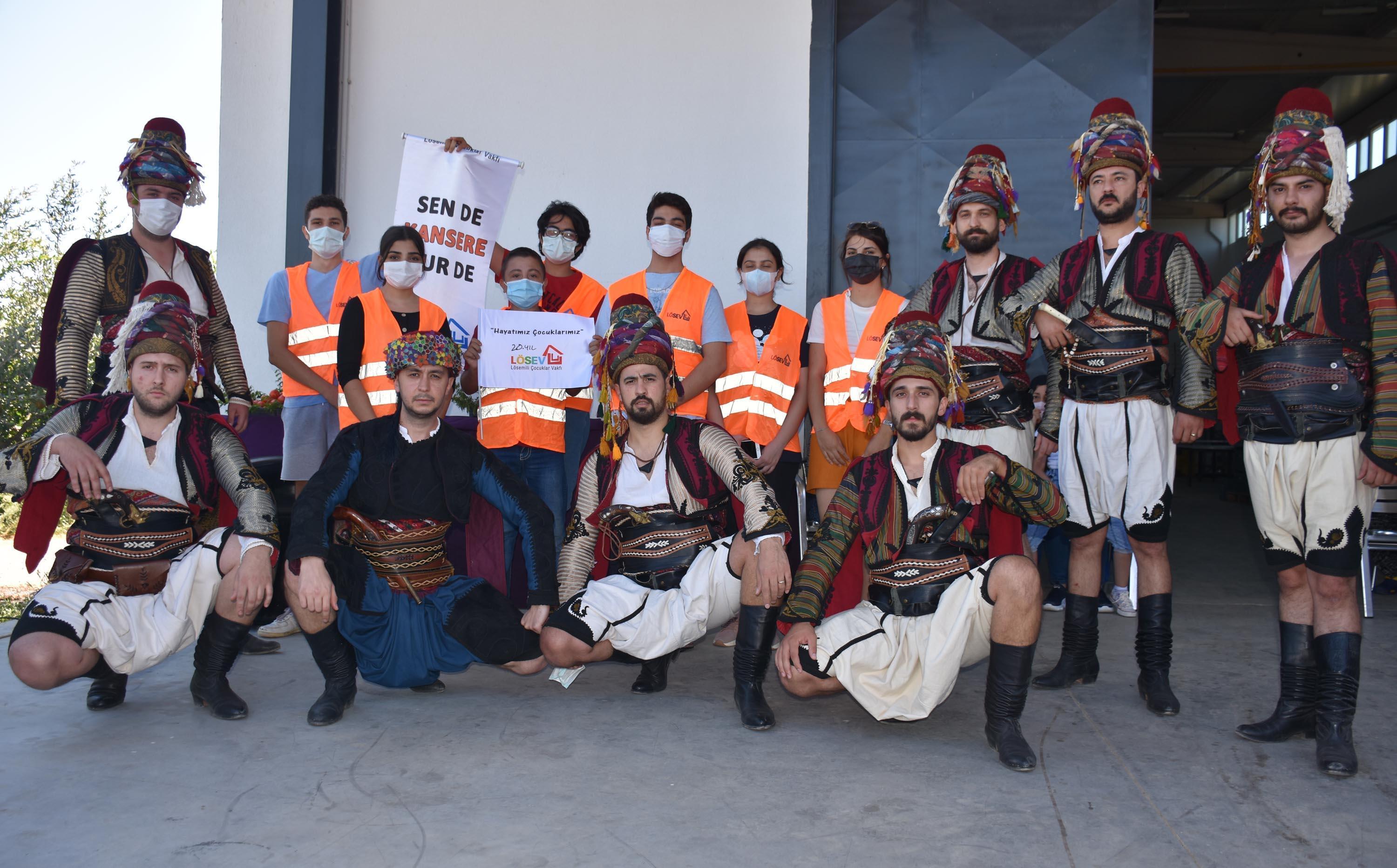 İzmir’de üretilen salçanın geliri lösemili çocuklara umut olacak