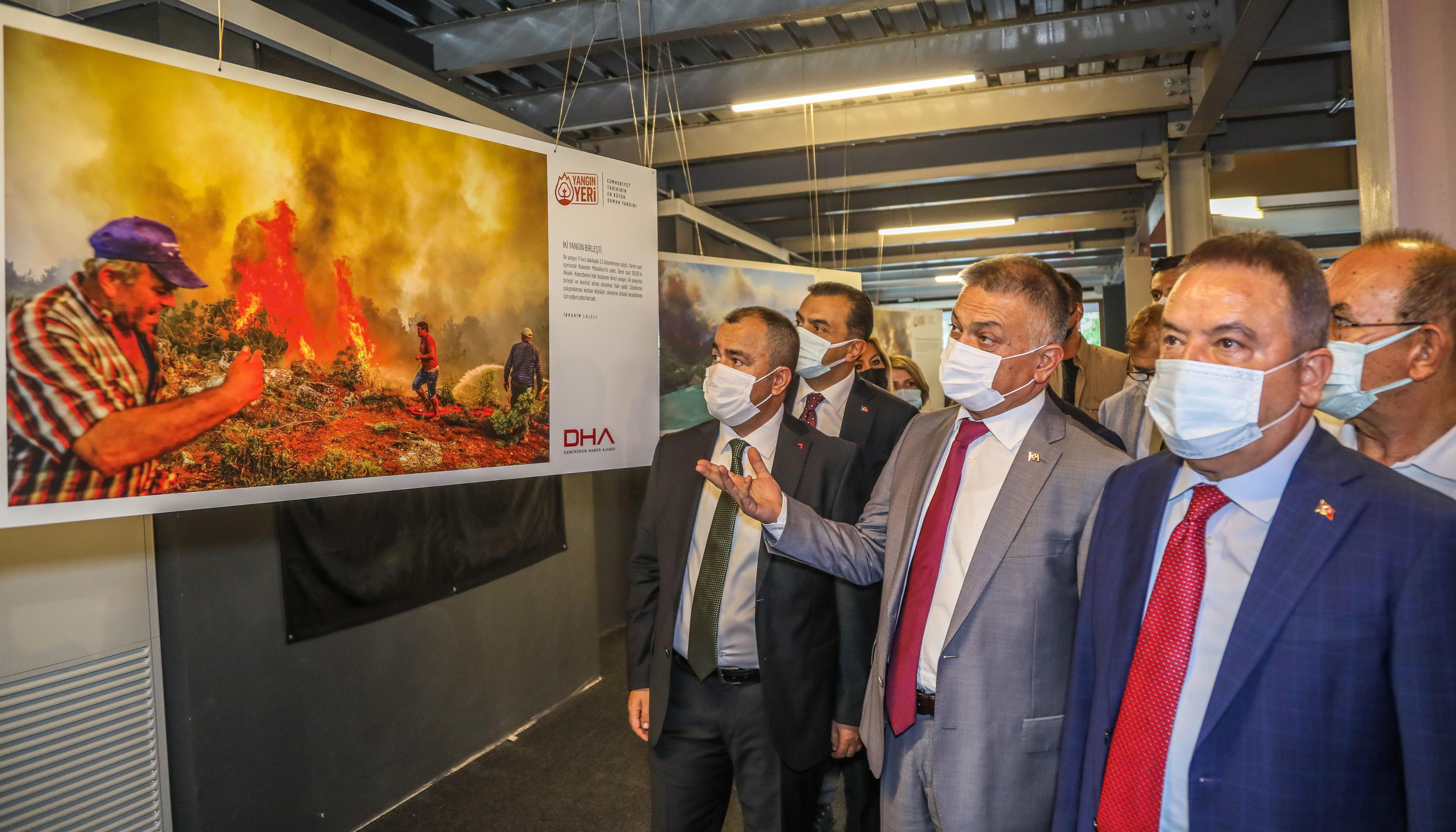 Antalya, DHAnın Yangın Yeri sergisinde buluştu