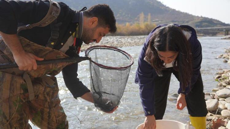 Leonardo DiCapriodan Sason Çayında 47 yıl sonra görülen balık paylaşımı