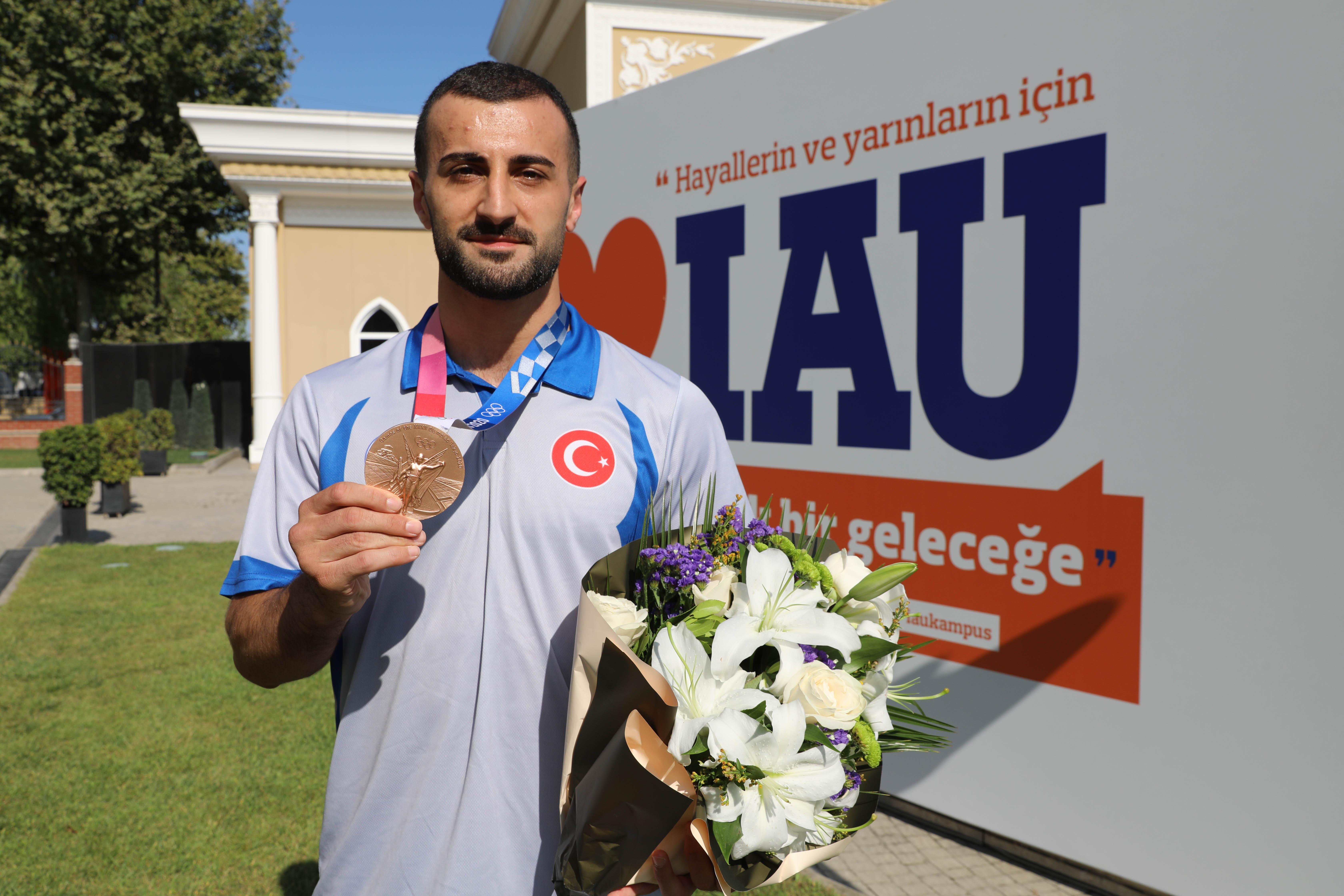 Milli karateci Uğur Aktaş: Kas yırtığına rağmen bronz madalya kazandım