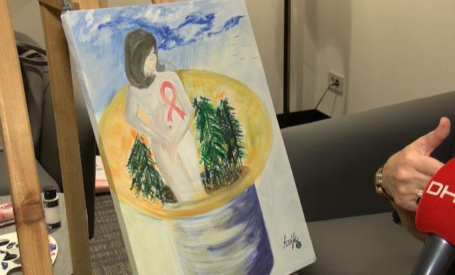 Meme kanseri hastalarının mücadelesi tuvale yansıdı