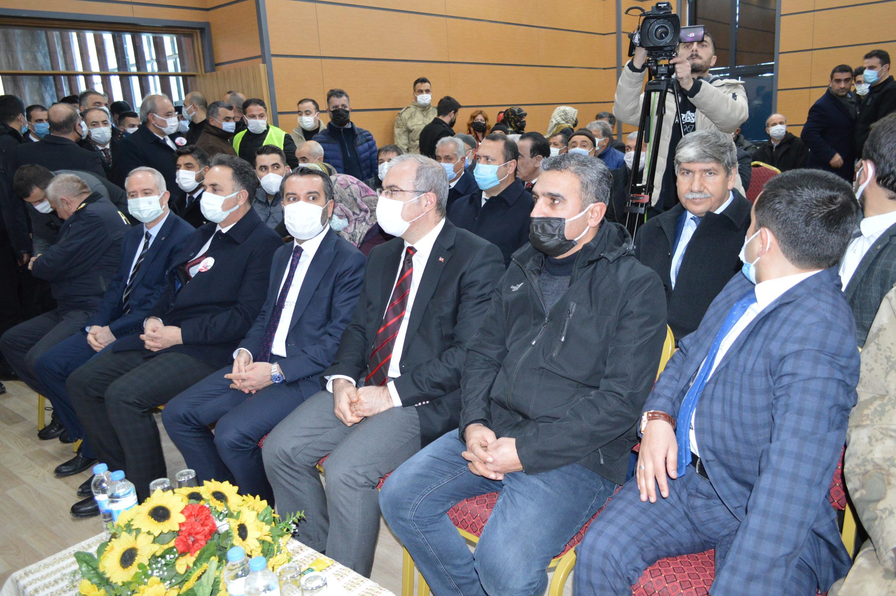 Şehit polis memuru Fethi Sekin, mezarı başında anıldı