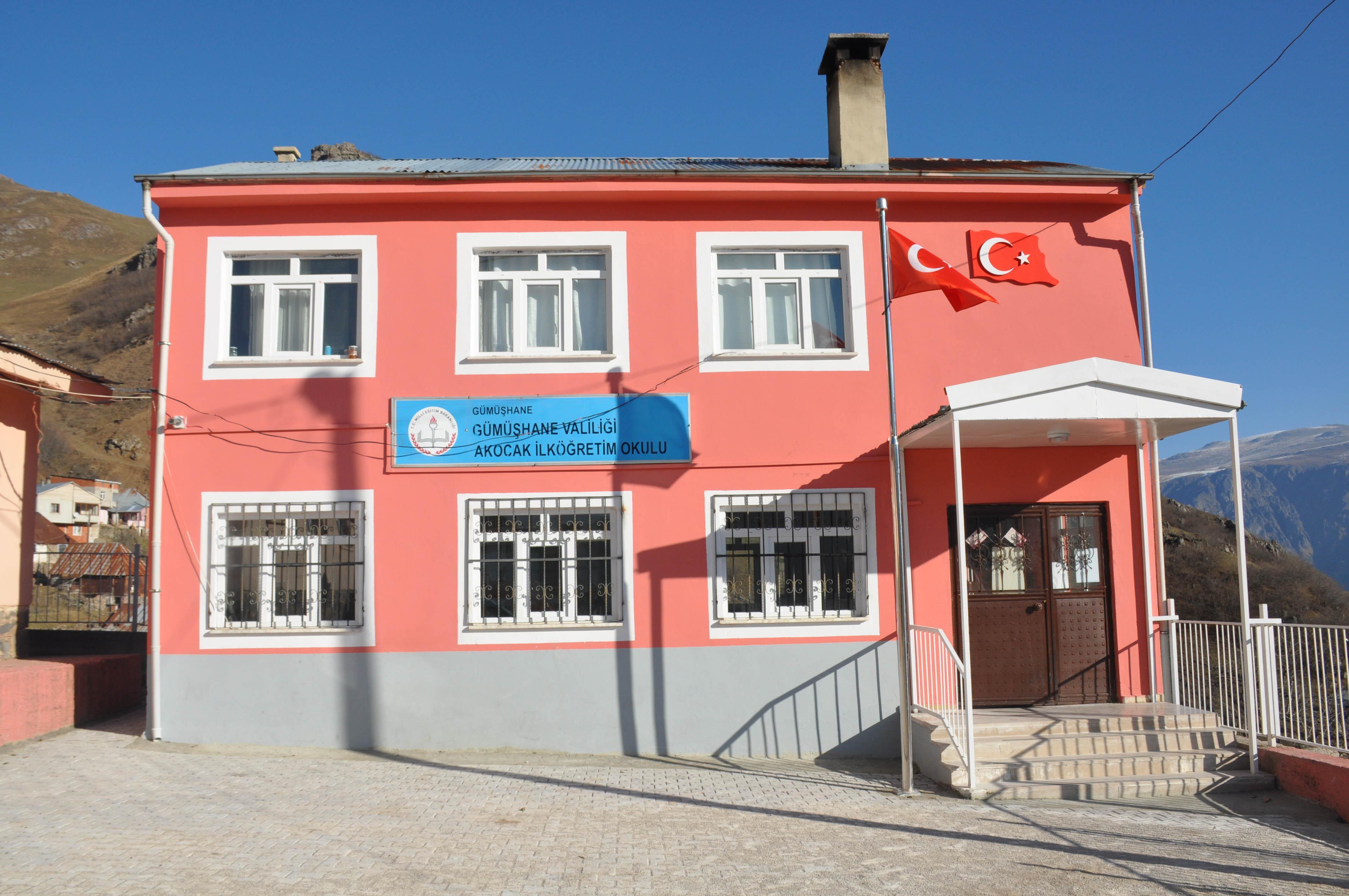 Köyde öğretmenlik hayali için büyükşehirden ayrıldı