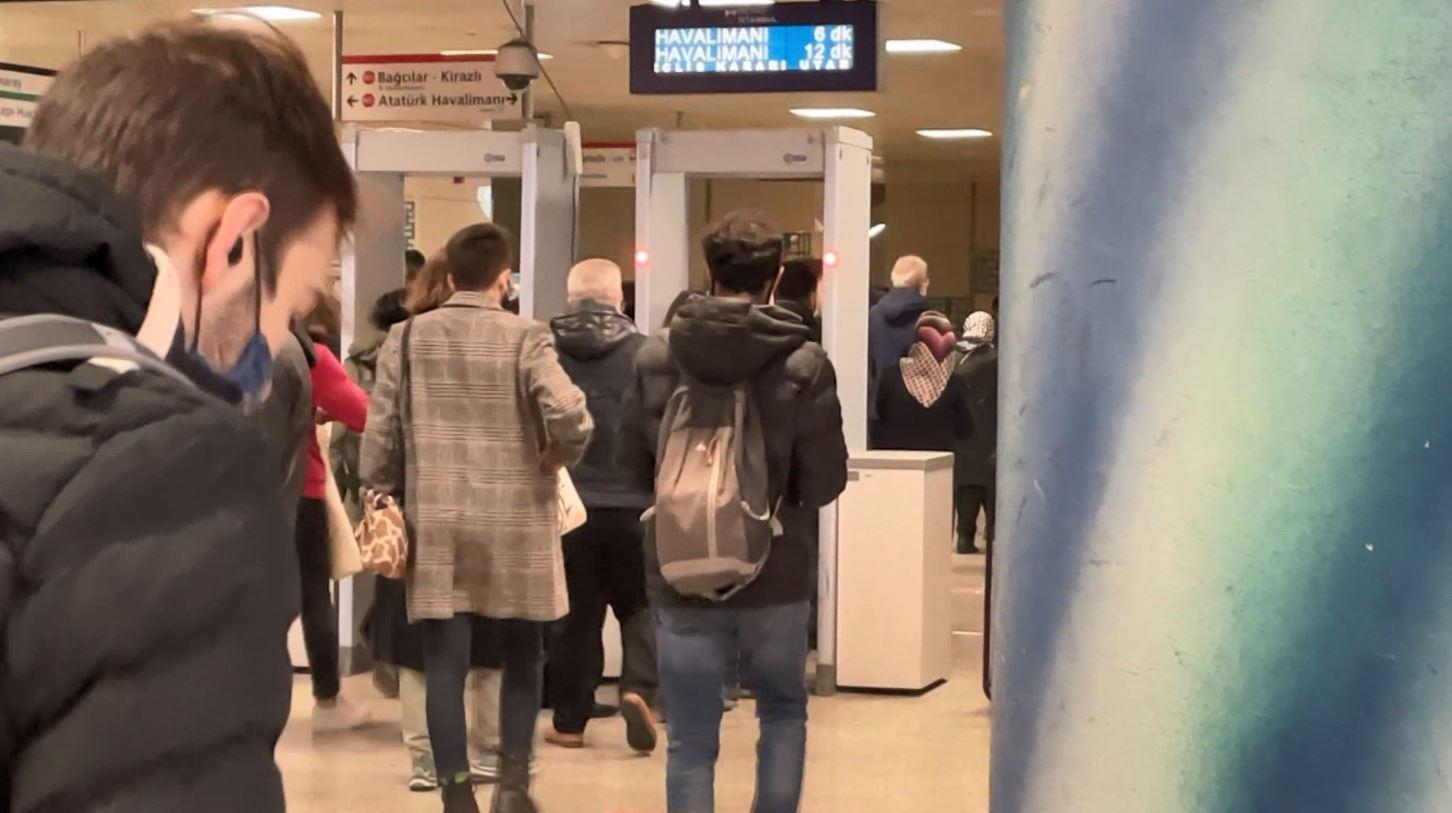 Metro duraklarında x-ray cihazları kırmızı yansa da kontrol yok