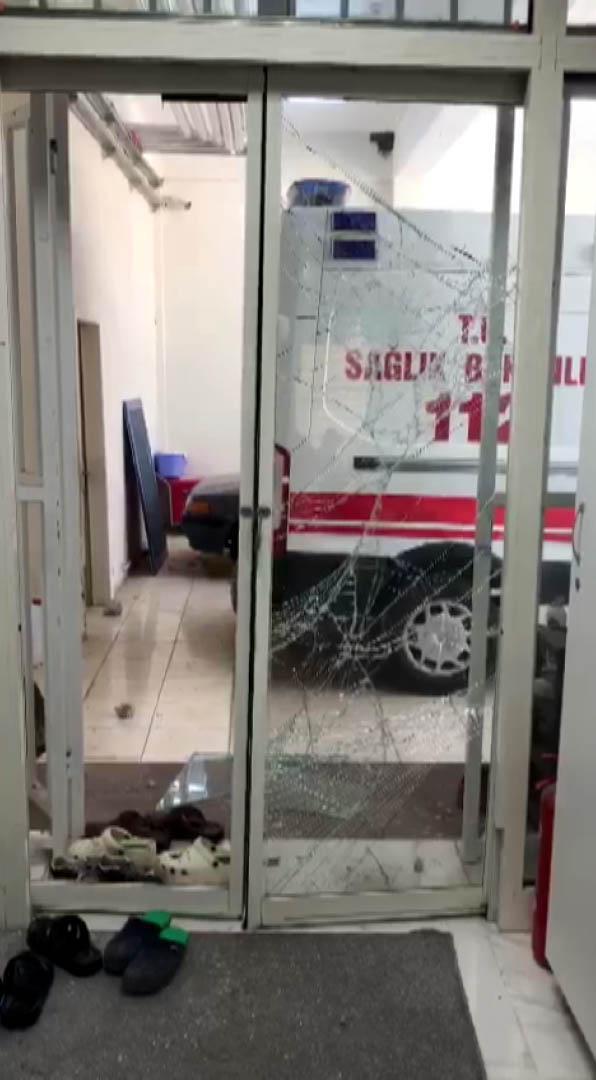 Diş ağrısına ambulans gelmeyince 112 istasyonu ve ambulansa taşla saldırdı